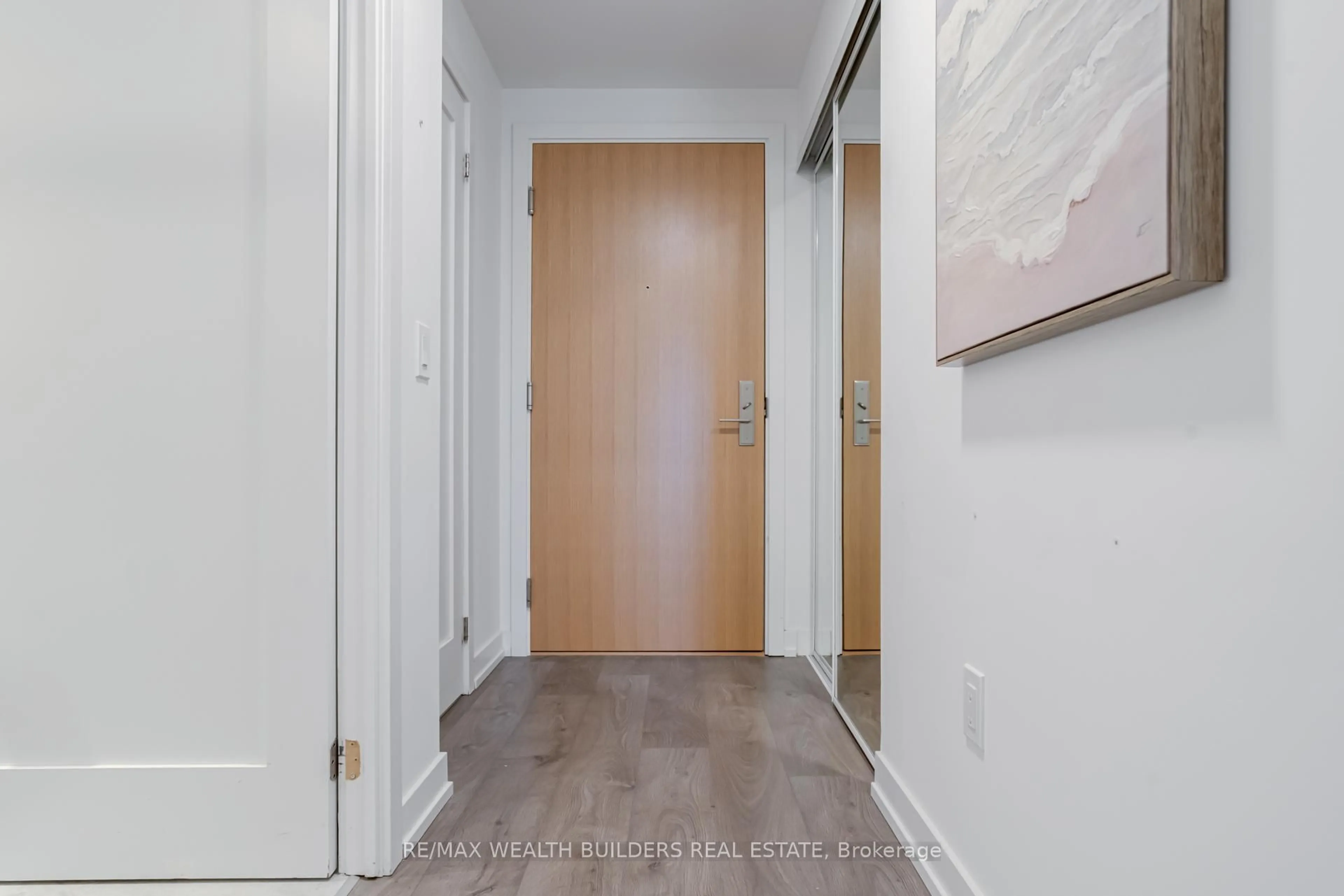 Indoor entryway for 150 Logan Ave #444, Toronto Ontario M4M 0E4