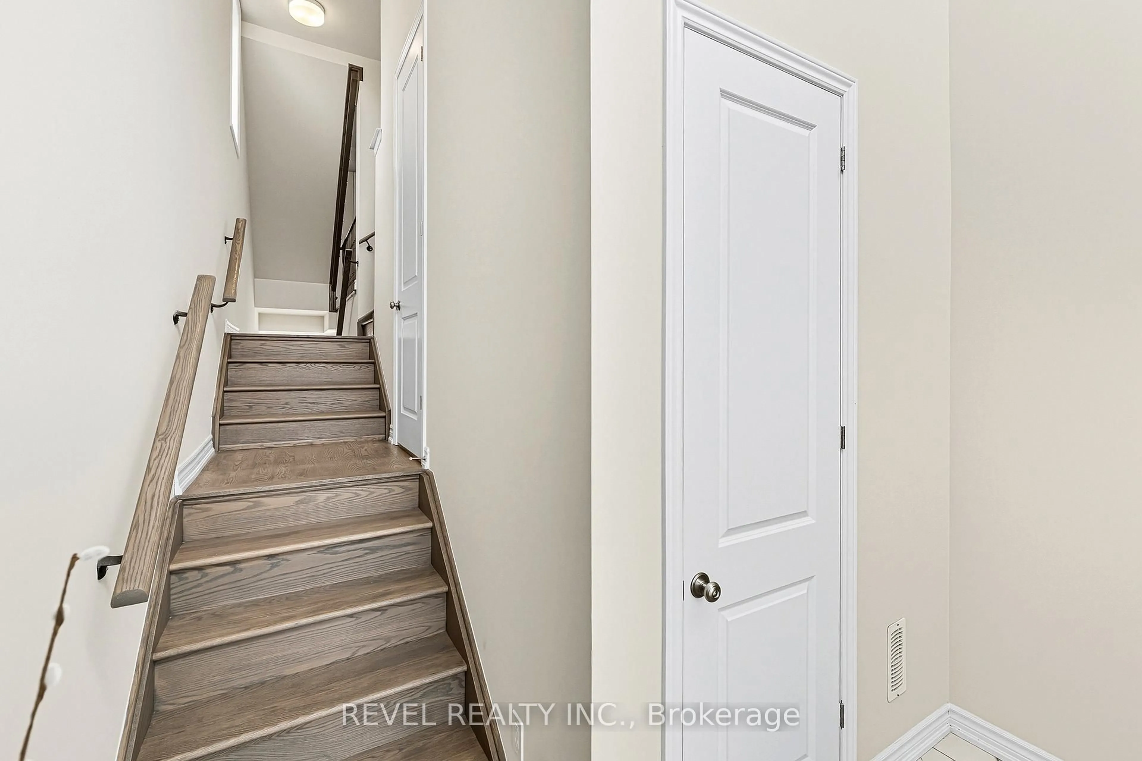 Unknown for 48 Douet Lane, Ajax Ontario L1Z 0V4