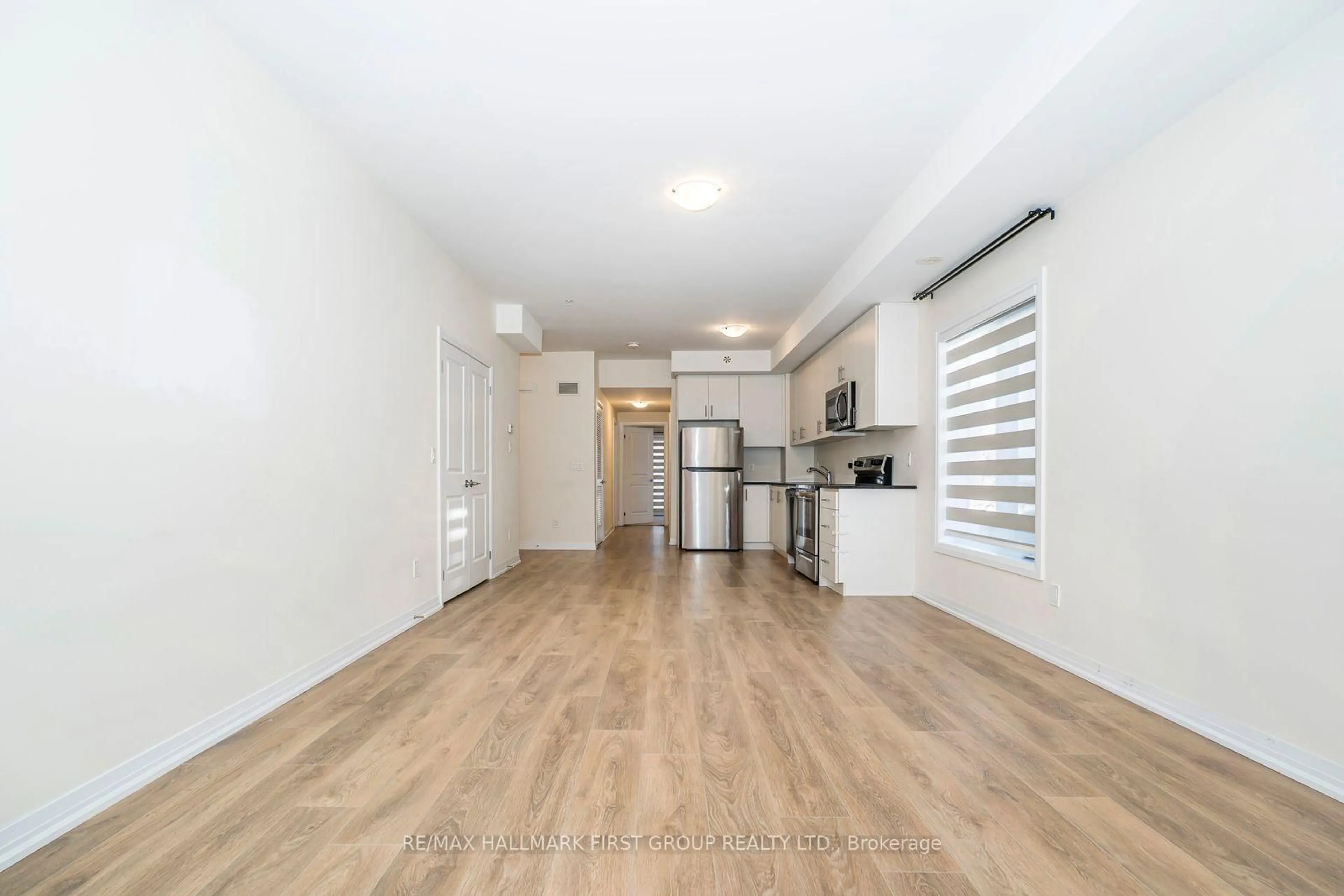 A pic of a room for 2635 William Jackson Dr #212, Pickering Ontario L1X 0L3