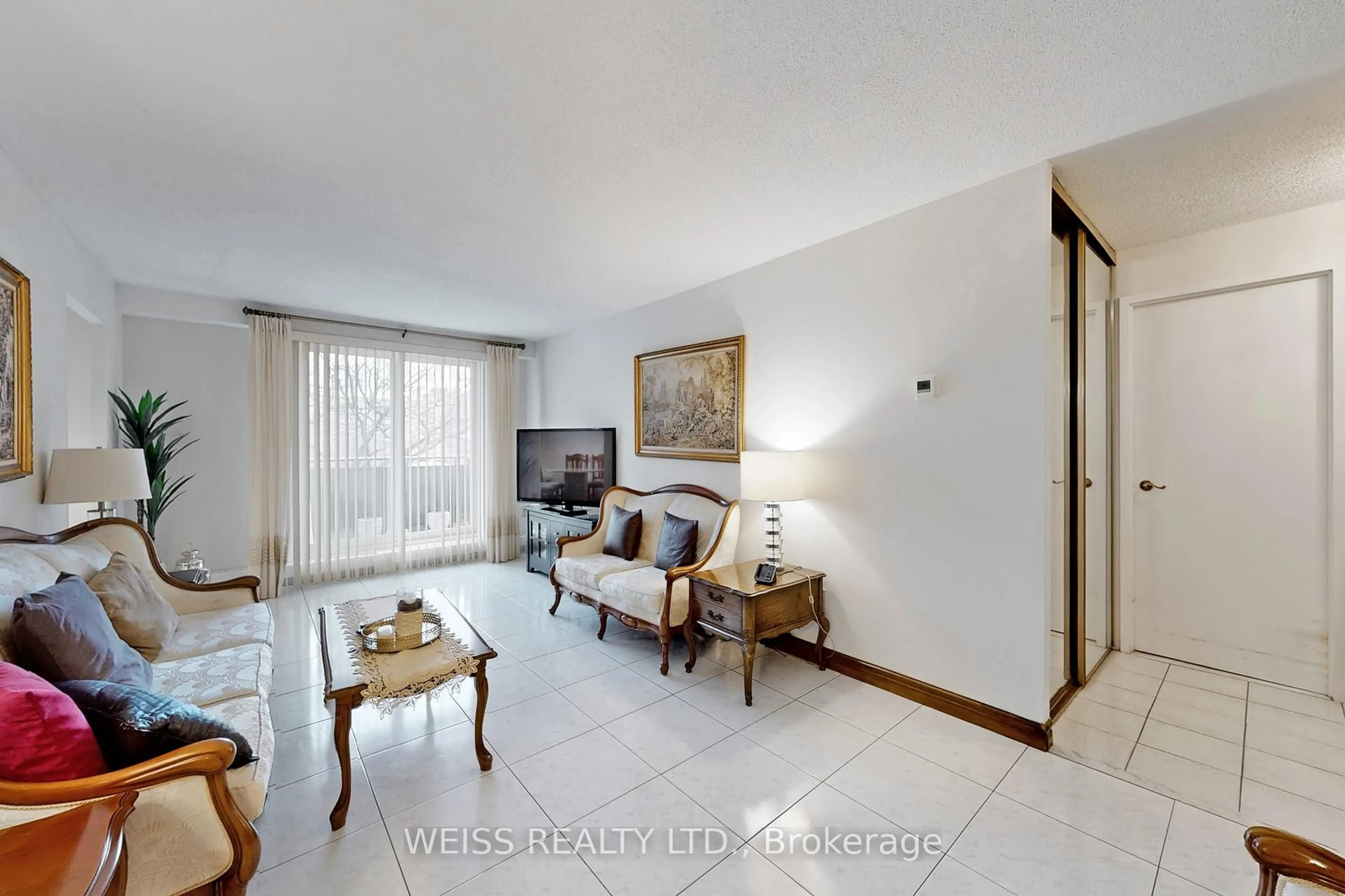 Living room with furniture, unknown for 1101 Pharmacy Ave #404, Toronto Ontario M1R 2H2