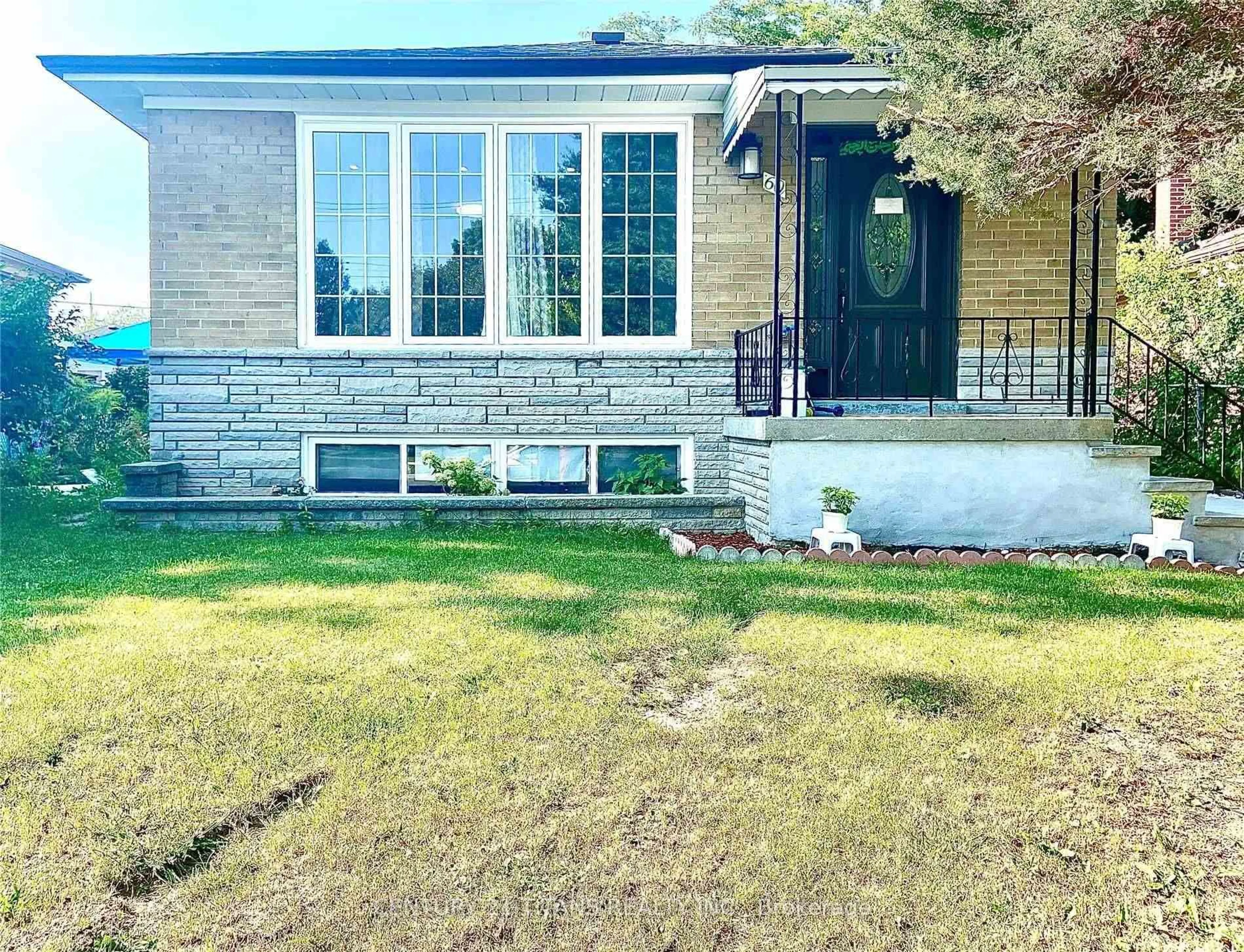 Unknown for 60 Slan Ave, Toronto Ontario M1G 3B3