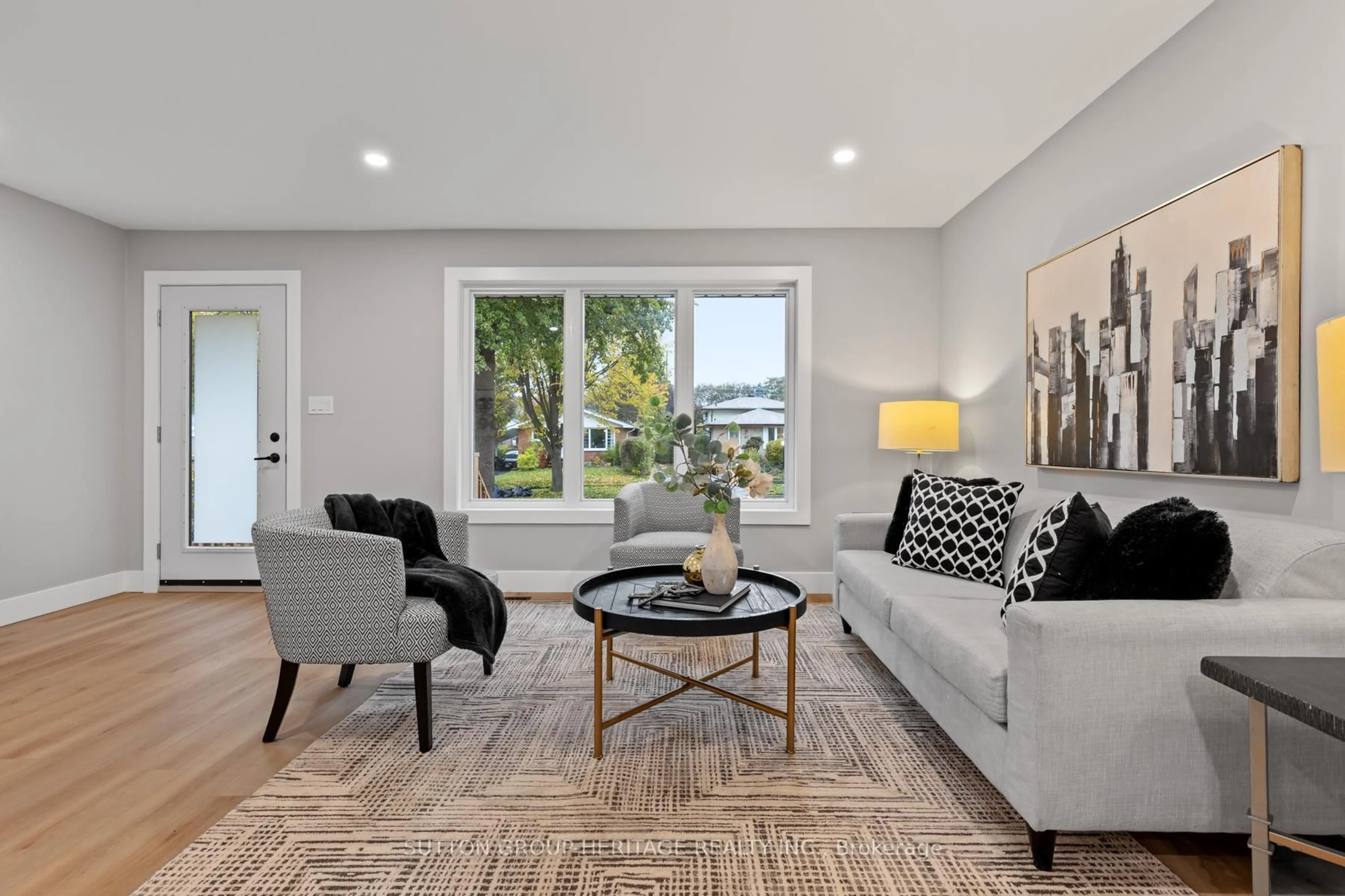 Living room with furniture, unknown for 77 Claymore Cres, Oshawa Ontario L1G 6G3