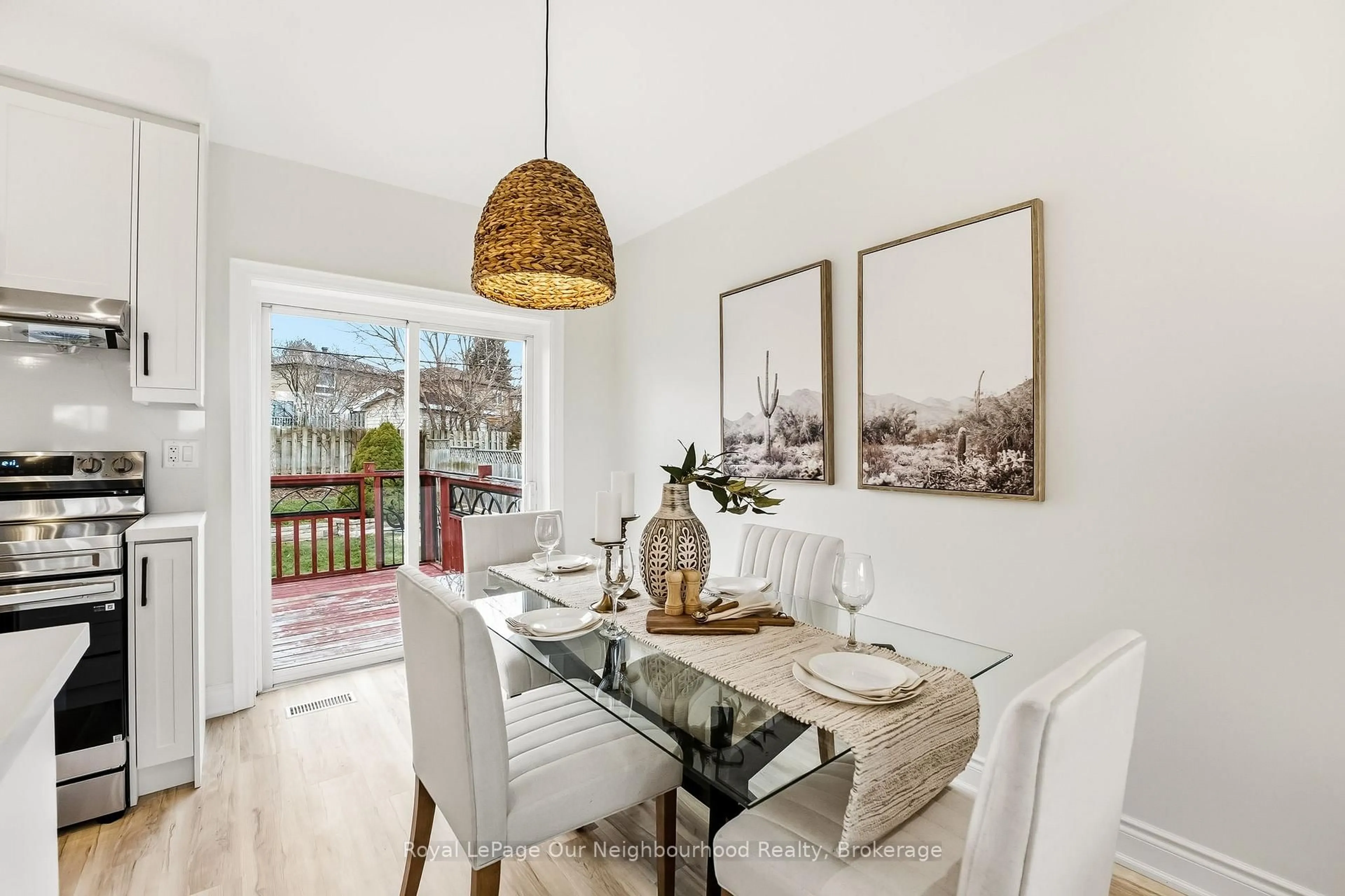 Dining room, wood/laminate floor for 1346 Scugog Ave, Oshawa Ontario L1J 1J7