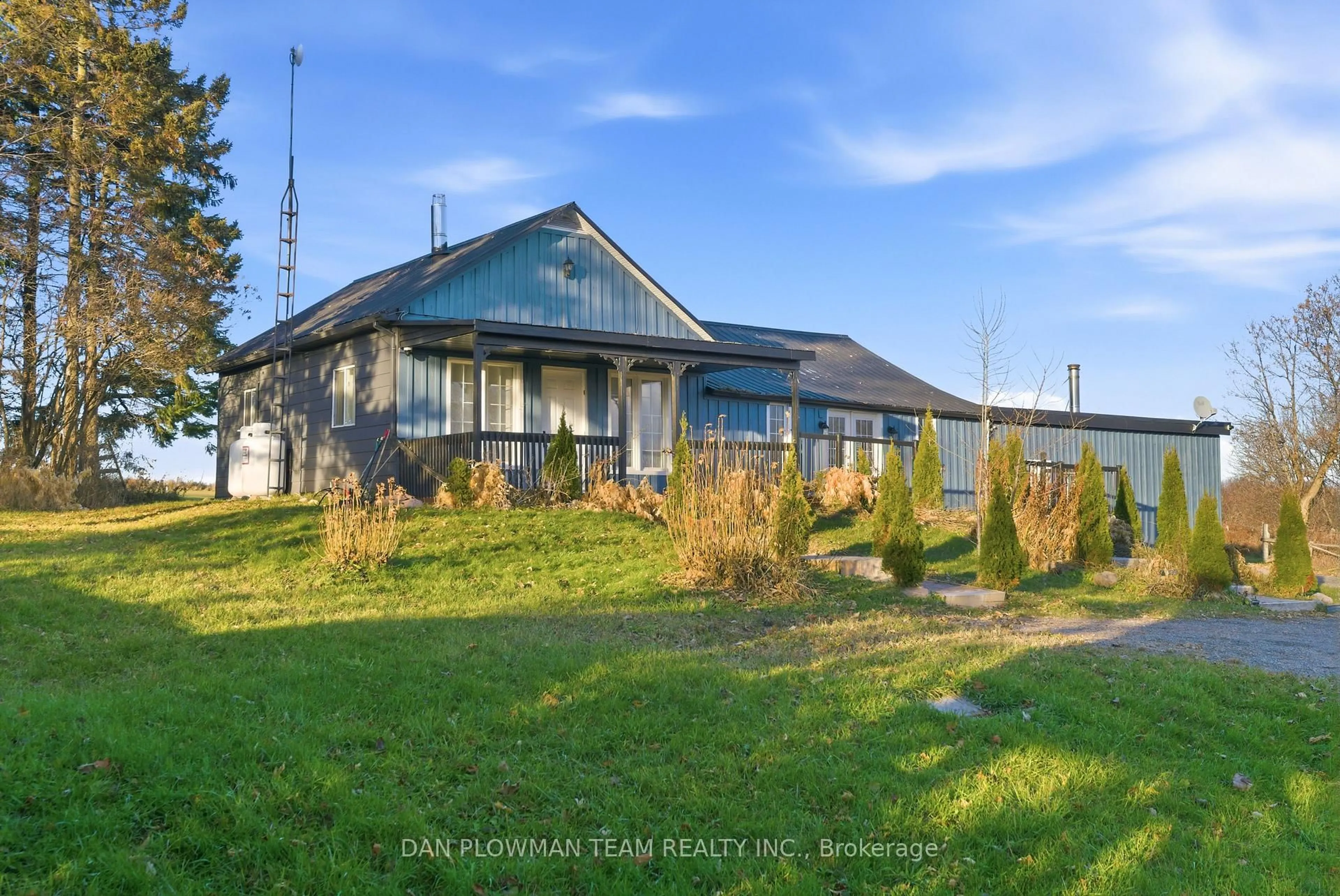 A pic from outside/outdoor area/front of a property/back of a property/a pic from drone, mountain view for 4050 Concession Road 6 Rd, Clarington Ontario L0A 1E0