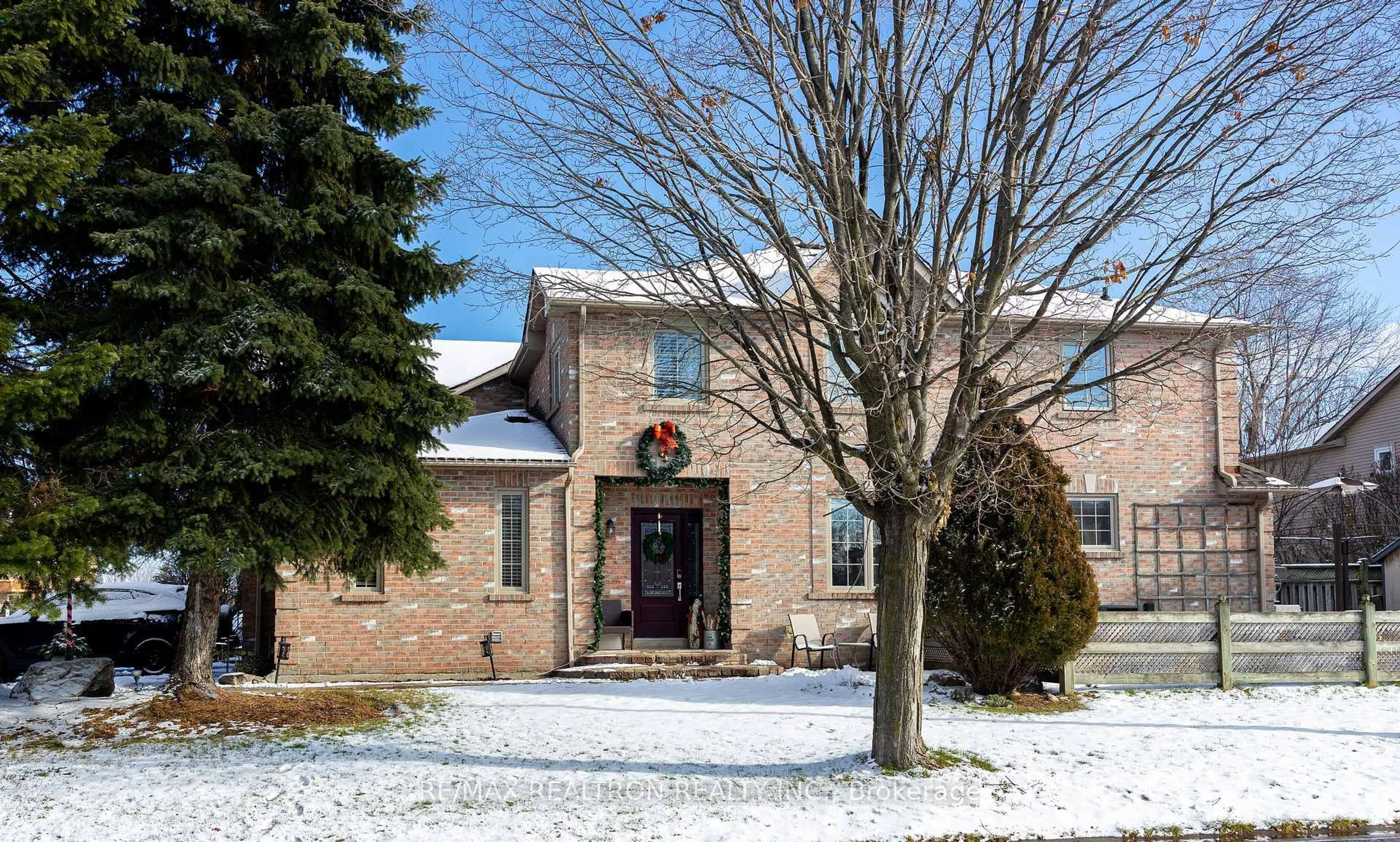 Home with brick exterior material, street for 117 Timber Mill Ave, Whitby Ontario L1R 2H4