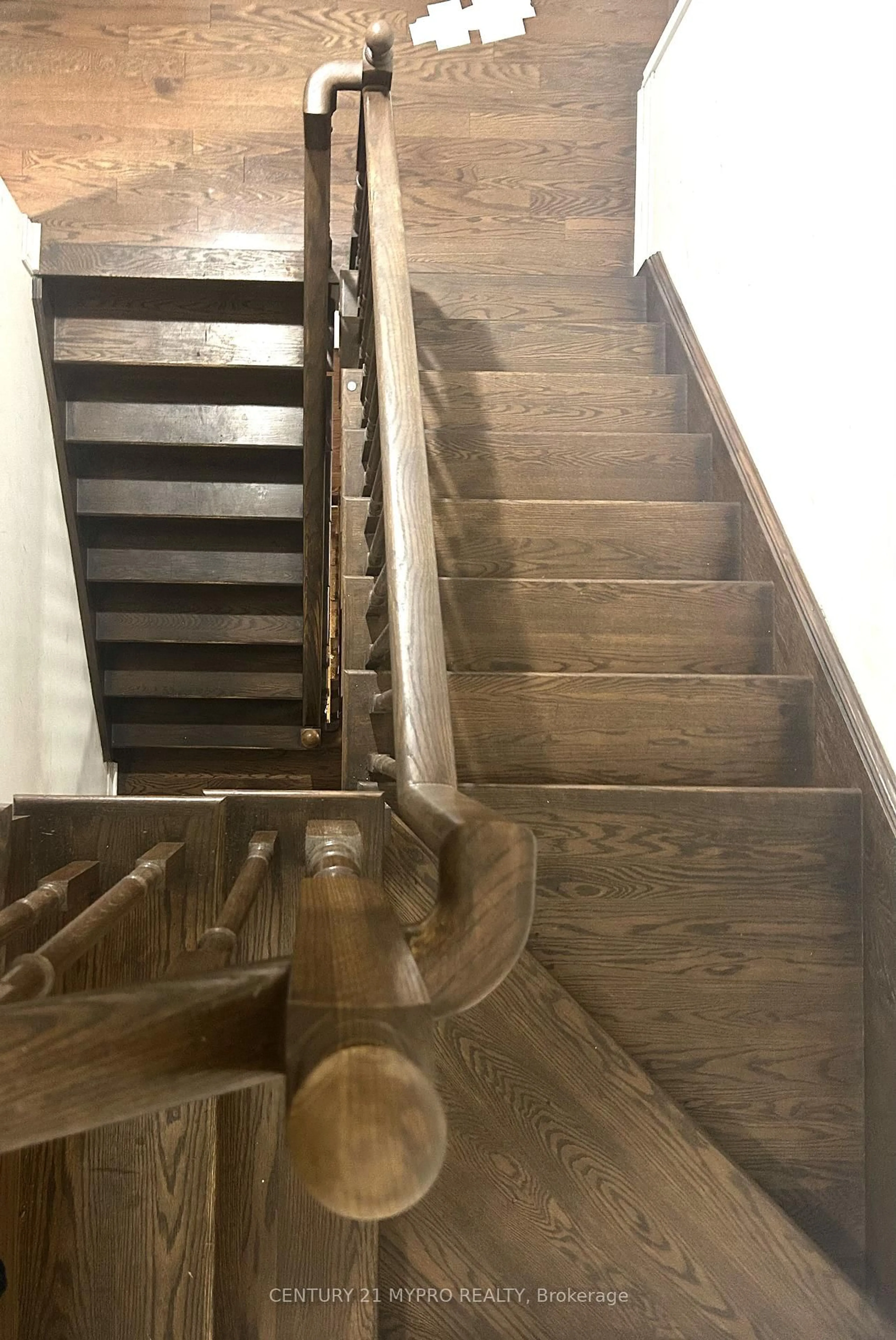 Stairs for 20 Zezel Way, Toronto Ontario M1P 0C3