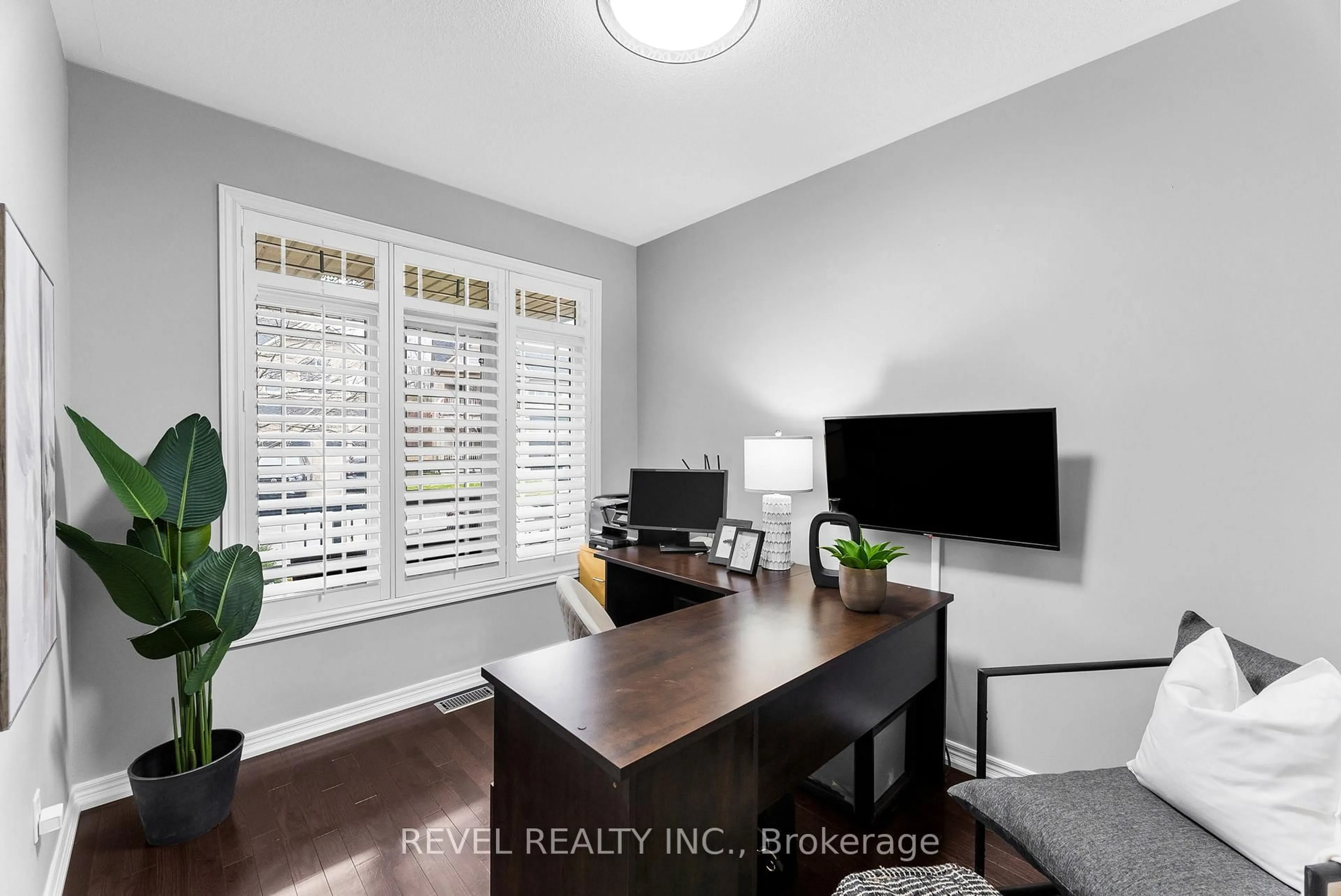 A pic of a room for 25 Duckfield Cres, Ajax Ontario L1Z 2C8