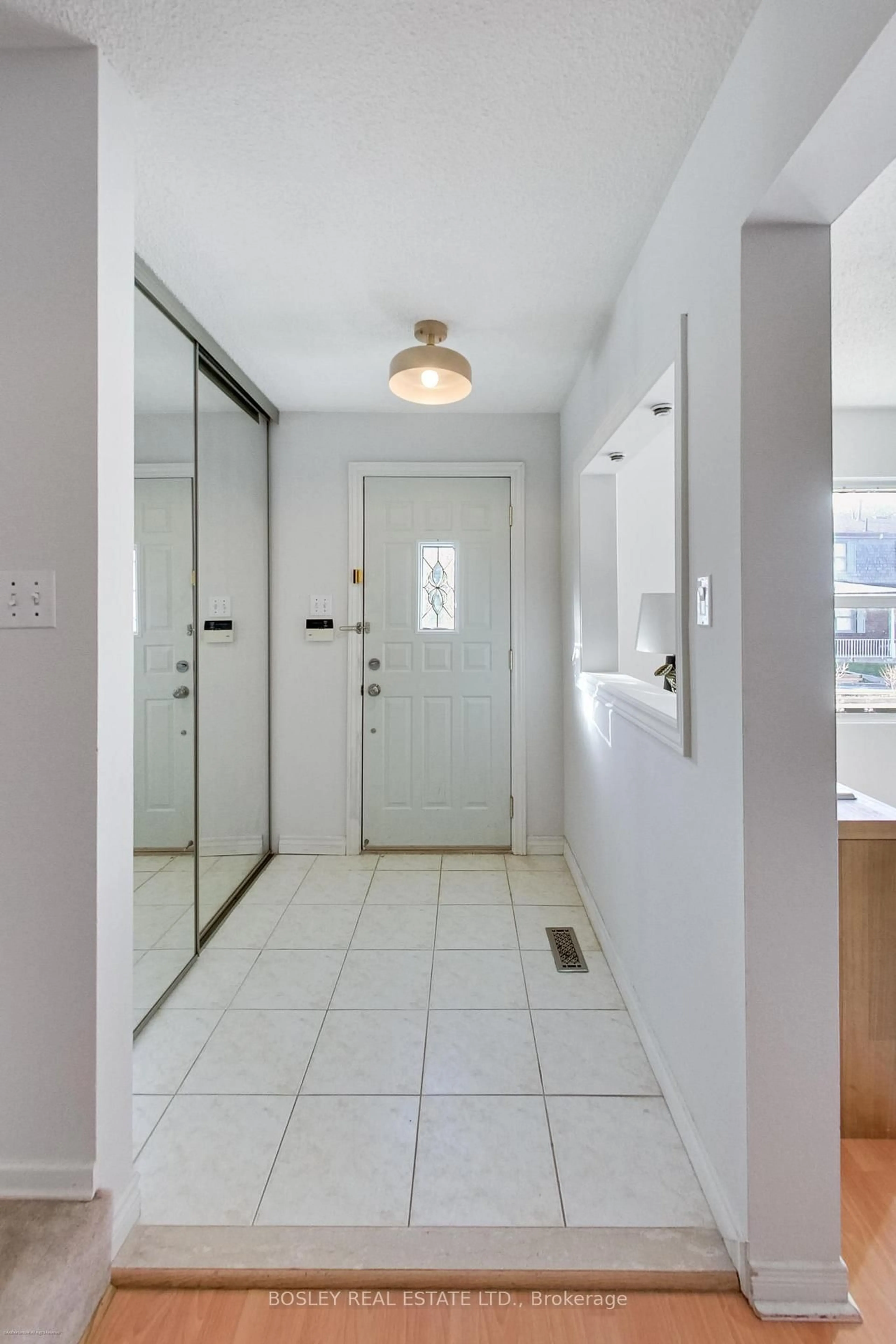 Unknown for 20 Brimwood Blvd #27, Toronto Ontario M1V 1B7