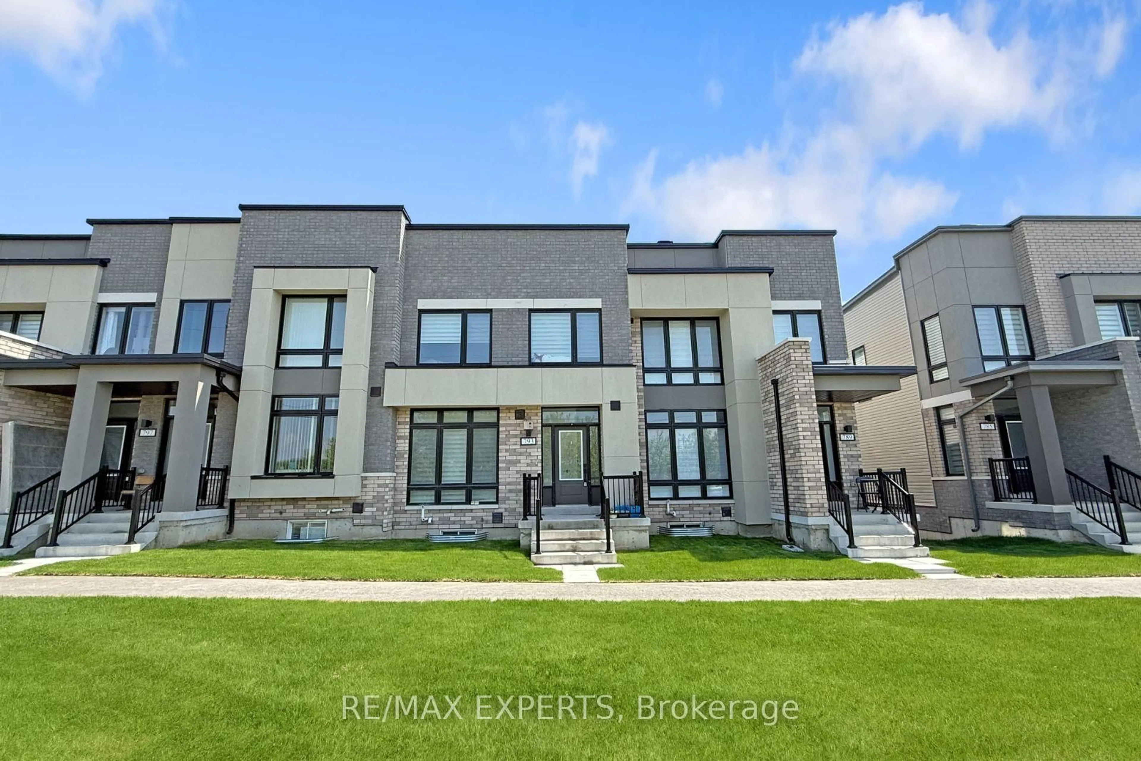 Home with brick exterior material, unknown for 793 Conlin Rd, Oshawa Ontario L1K 3G4