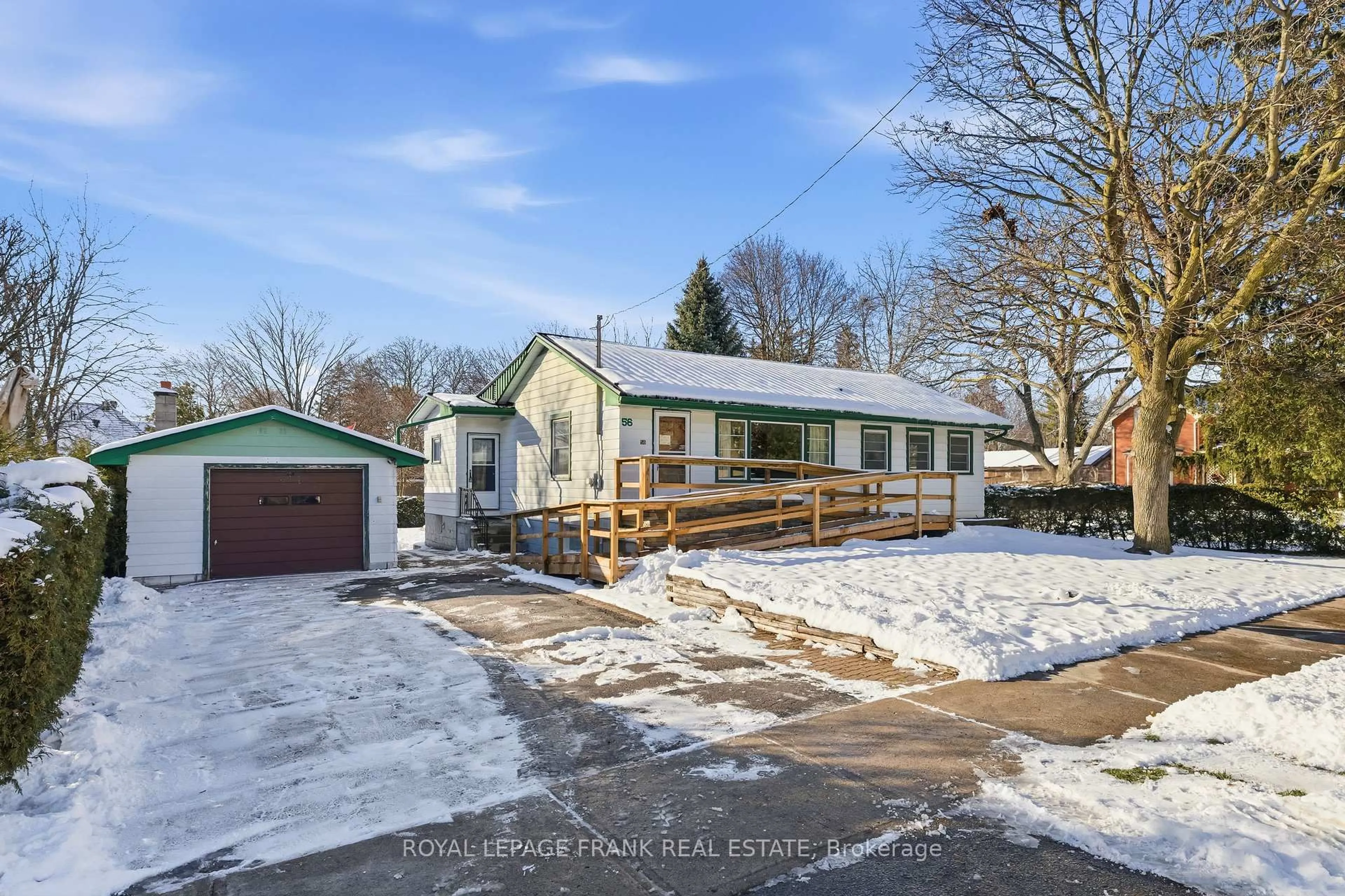 A pic from outside/outdoor area/front of a property/back of a property/a pic from drone, street for 56 Queen St, Whitby Ontario L1M 1C4
