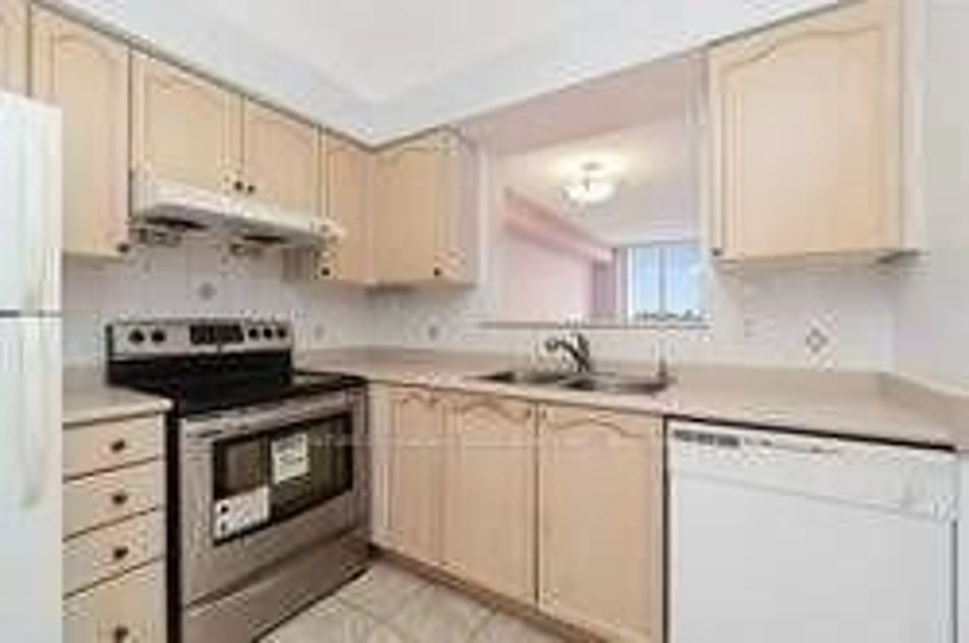 Standard kitchen, unknown for 2627 Mccowan Rd #813, Toronto Ontario M1S 5T1