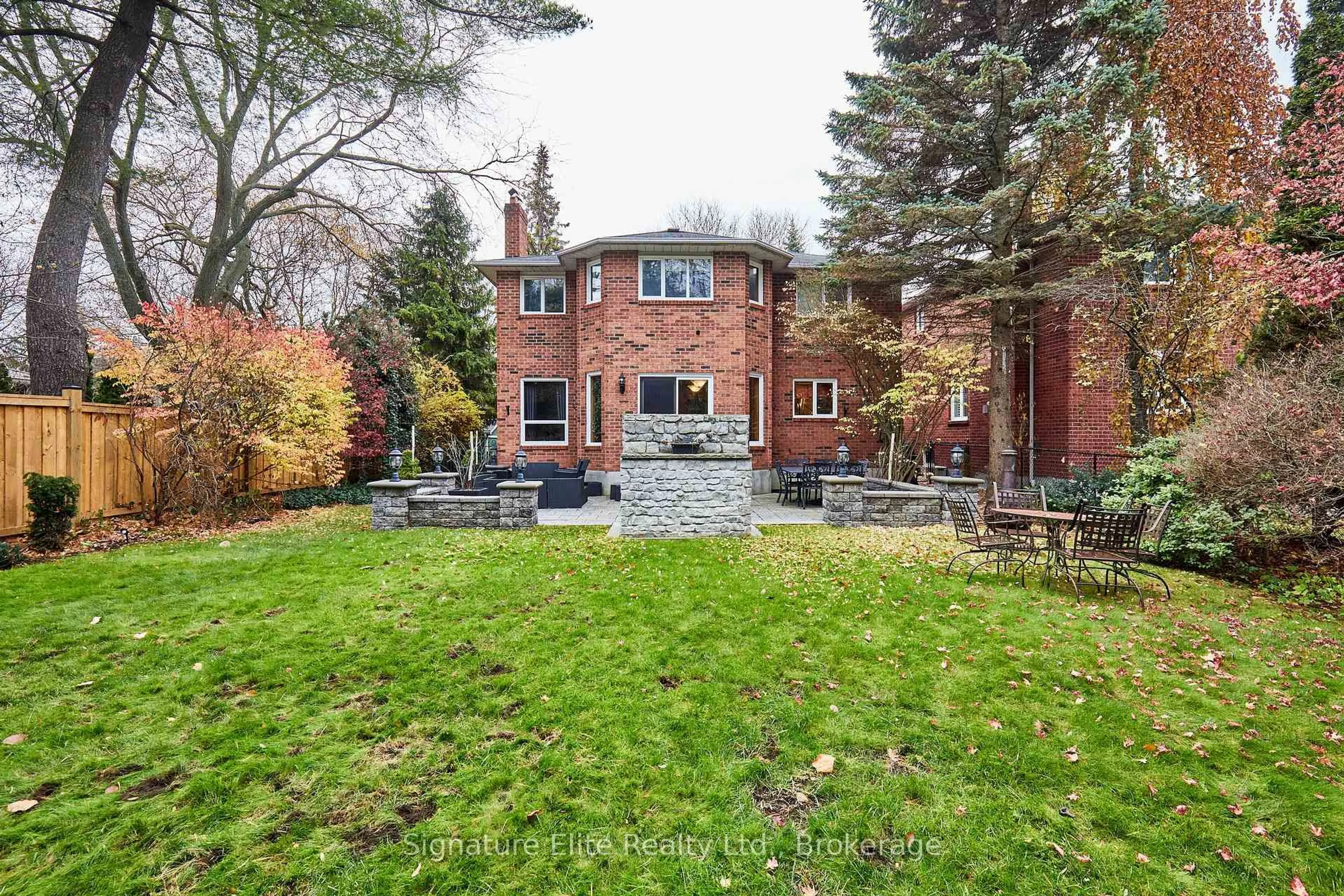 Unknown for 4 Camor Crt, Toronto Ontario M1C 4V5