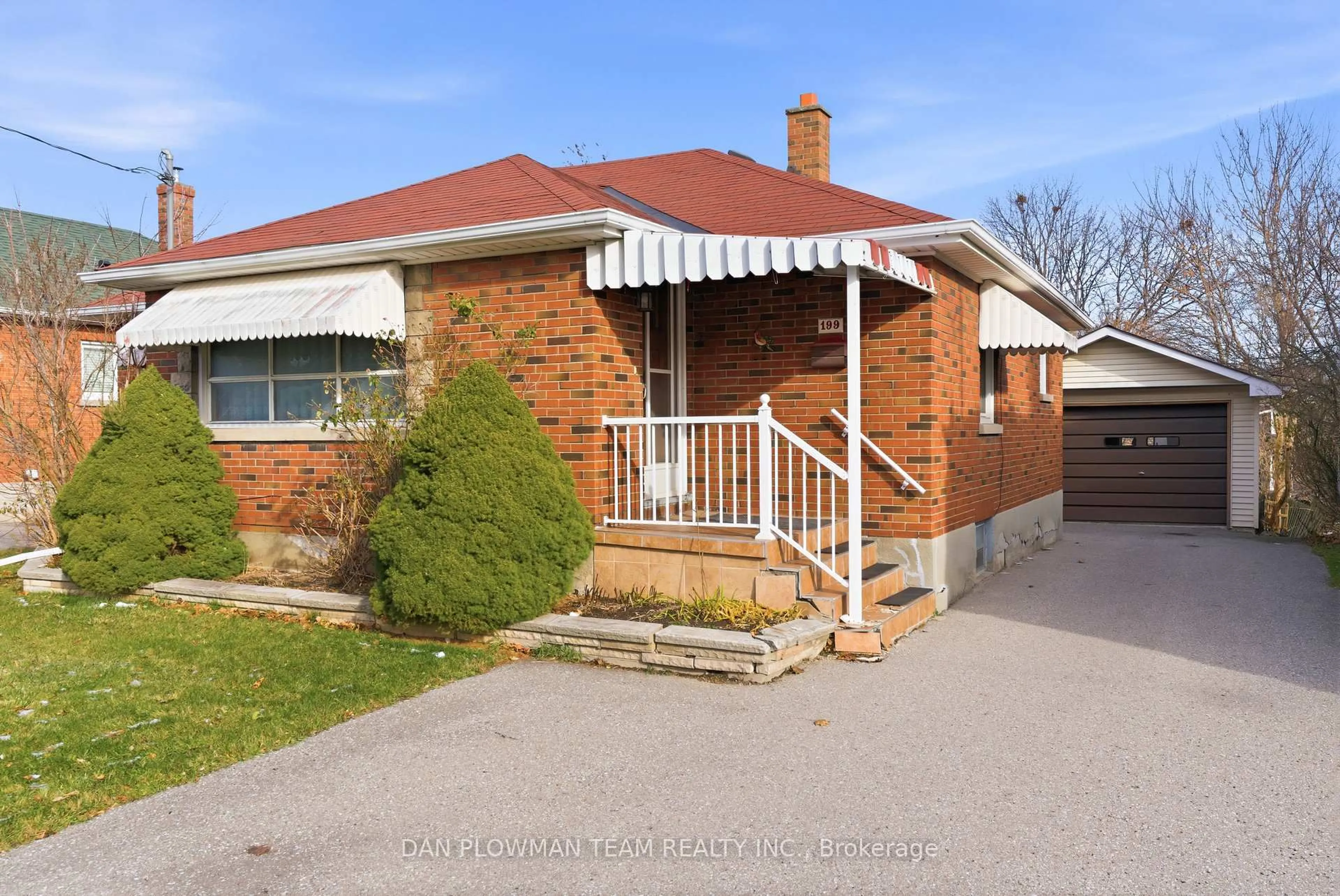 Home with brick exterior material, street for 199 Chadburn St, Oshawa Ontario L1H 5V5