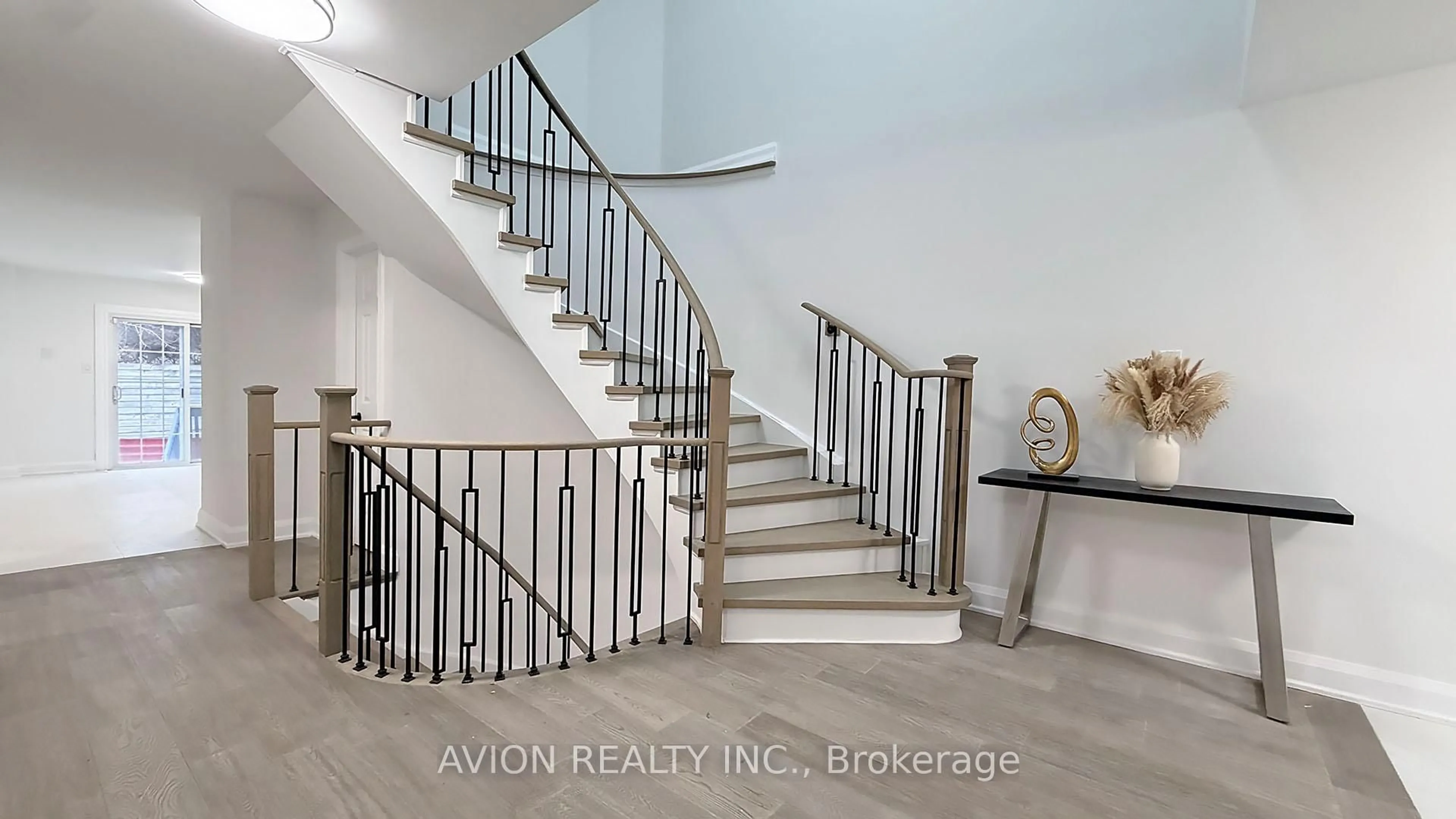 Unknown for 7 Heaslip Terr, Toronto Ontario M1T 1W8