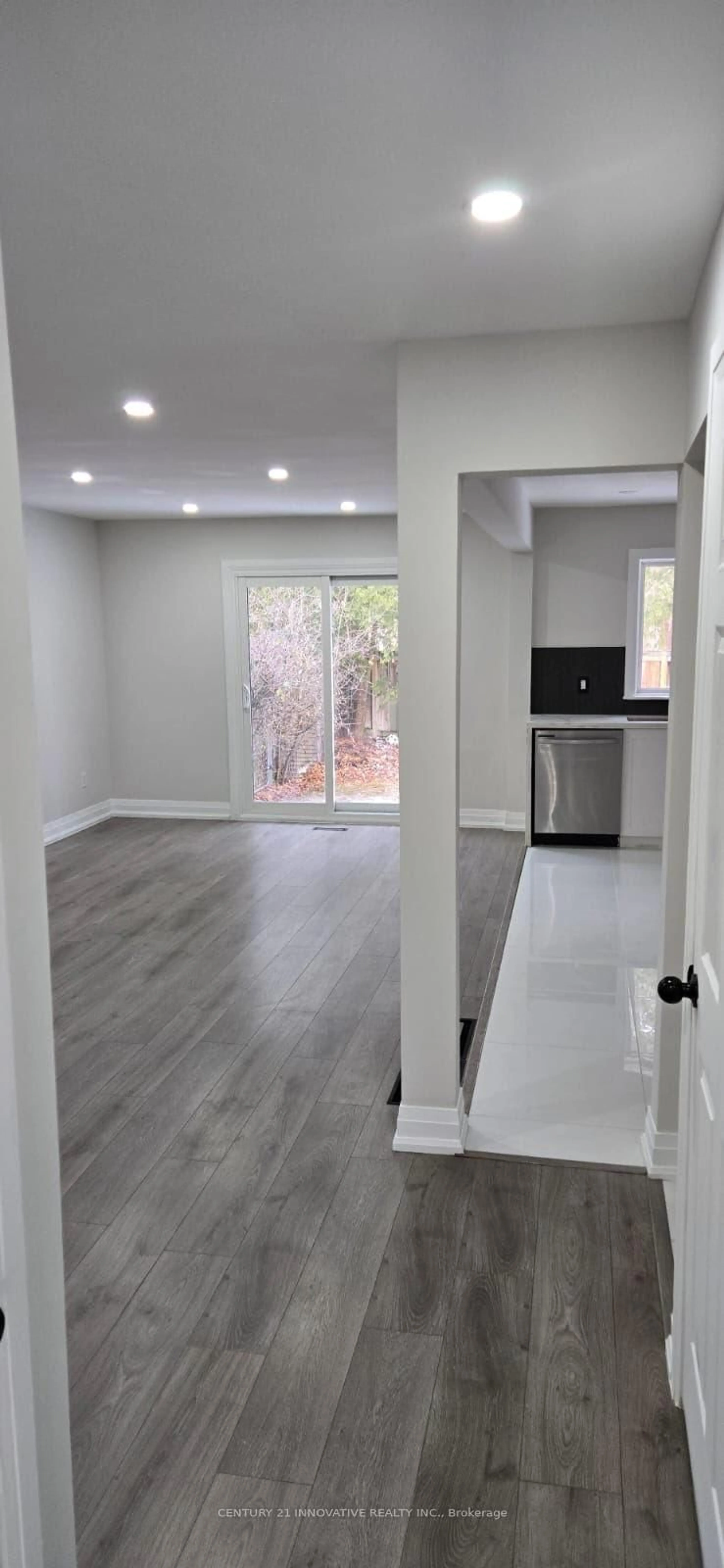 A pic of a room for 1133 Trowbridge Crt, Oshawa Ontario L1G 7H1