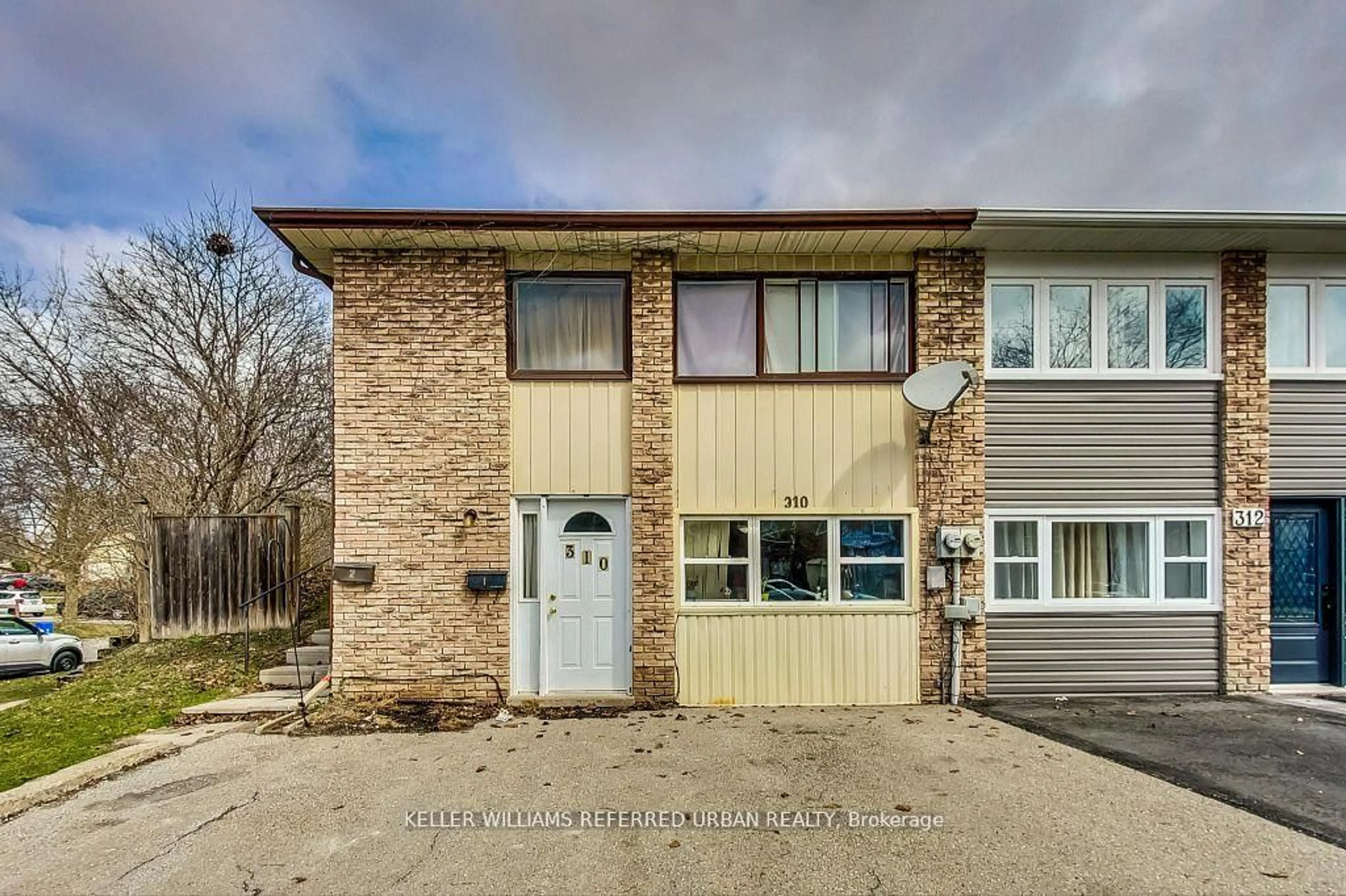 A pic from outside/outdoor area/front of a property/back of a property/a pic from drone, street for 310 Ormond Dr, Oshawa Ontario L1K 1J2