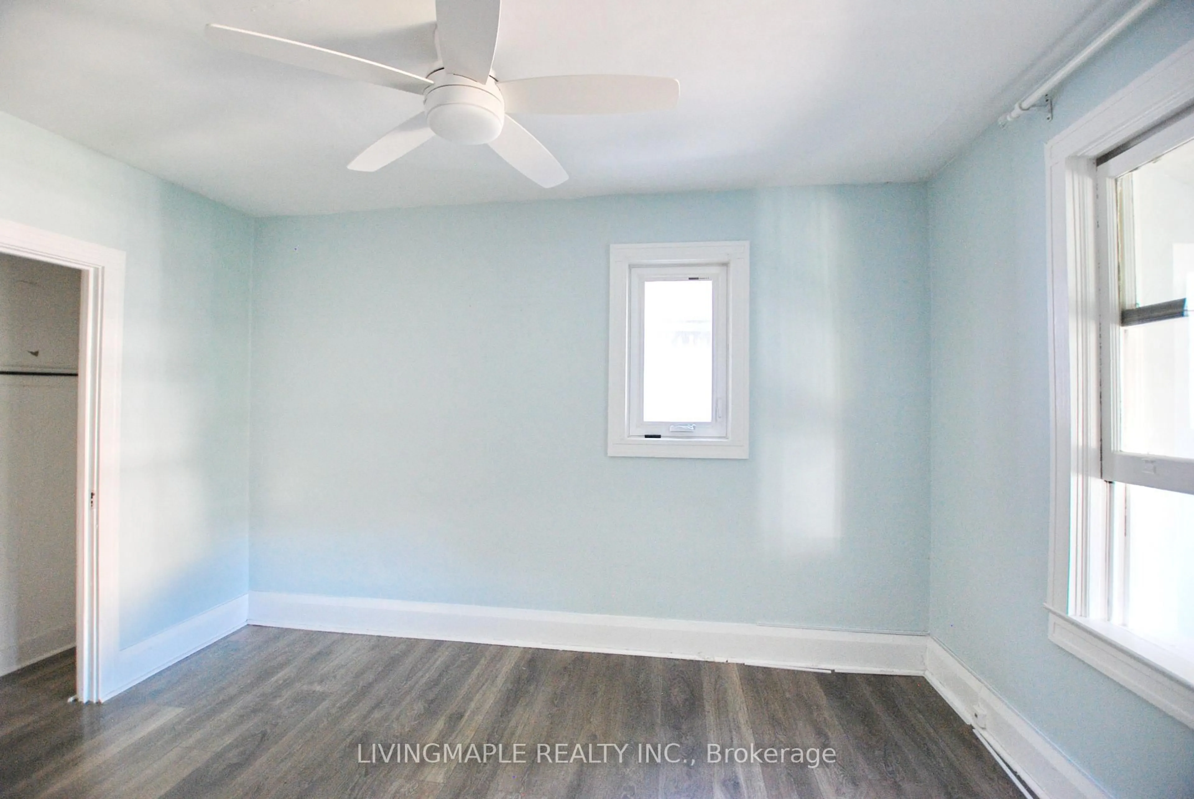 A pic of a room for 50 Fernwood Park Ave, Toronto Ontario M4E 3G1