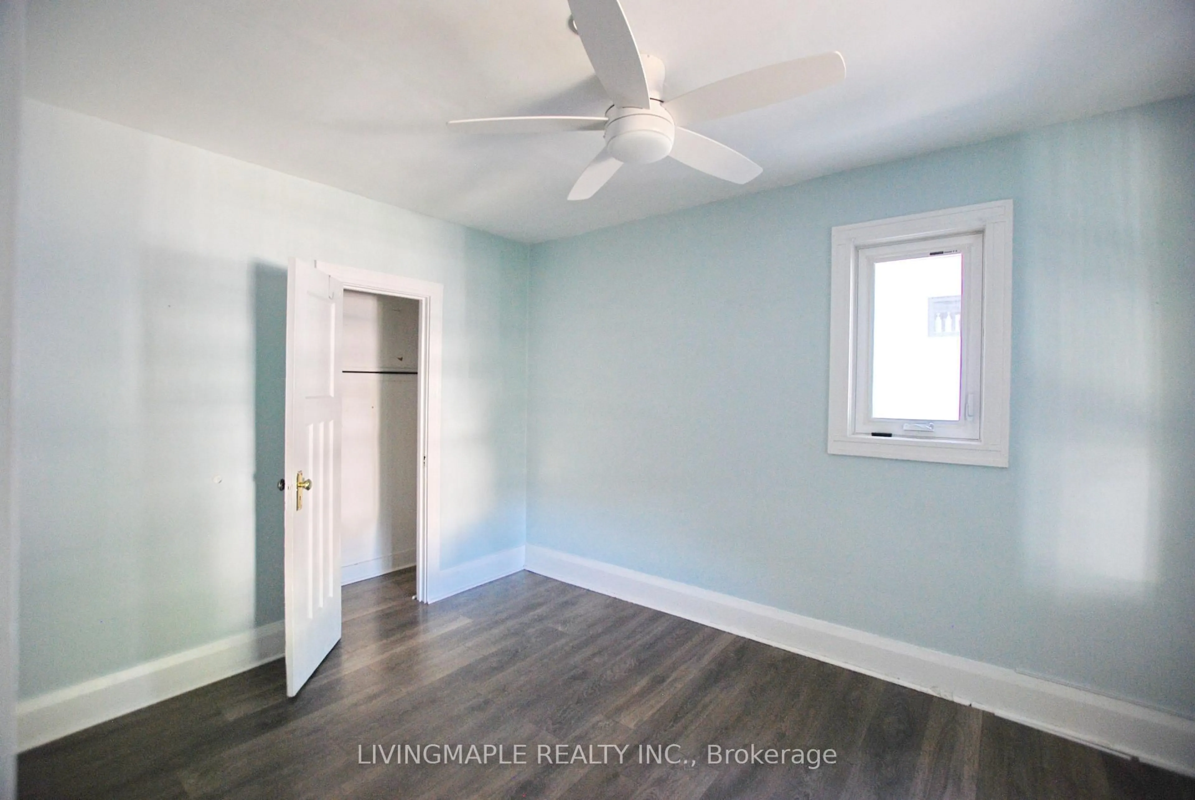 A pic of a room for 50 Fernwood Park Ave, Toronto Ontario M4E 3G1