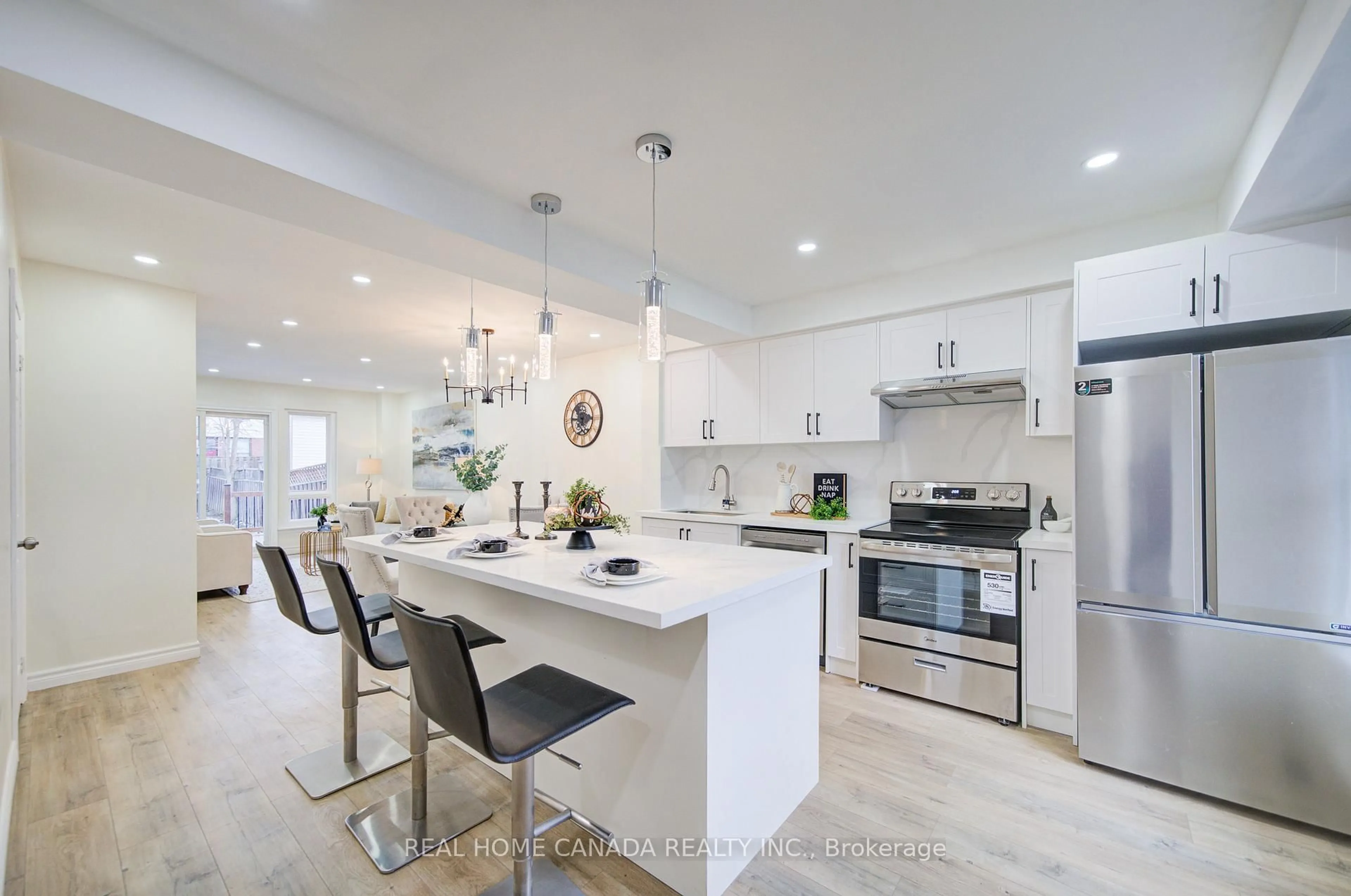 Open concept kitchen, ceramic/tile floor for 1088 Venus Cres, Oshawa Ontario L1J 6E4