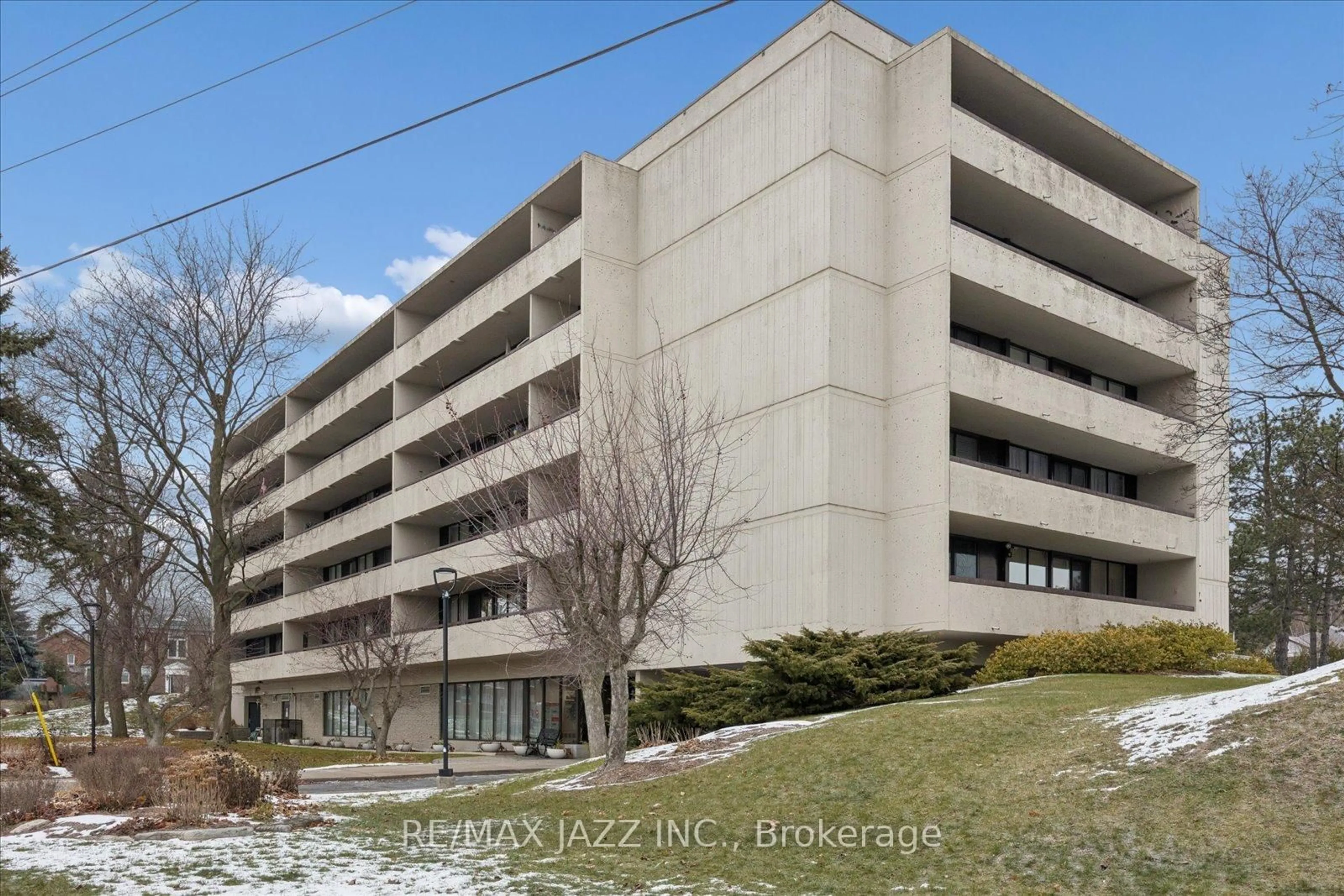 Unknown for 120 Elgin St #102, Oshawa Ontario L1G 1S7