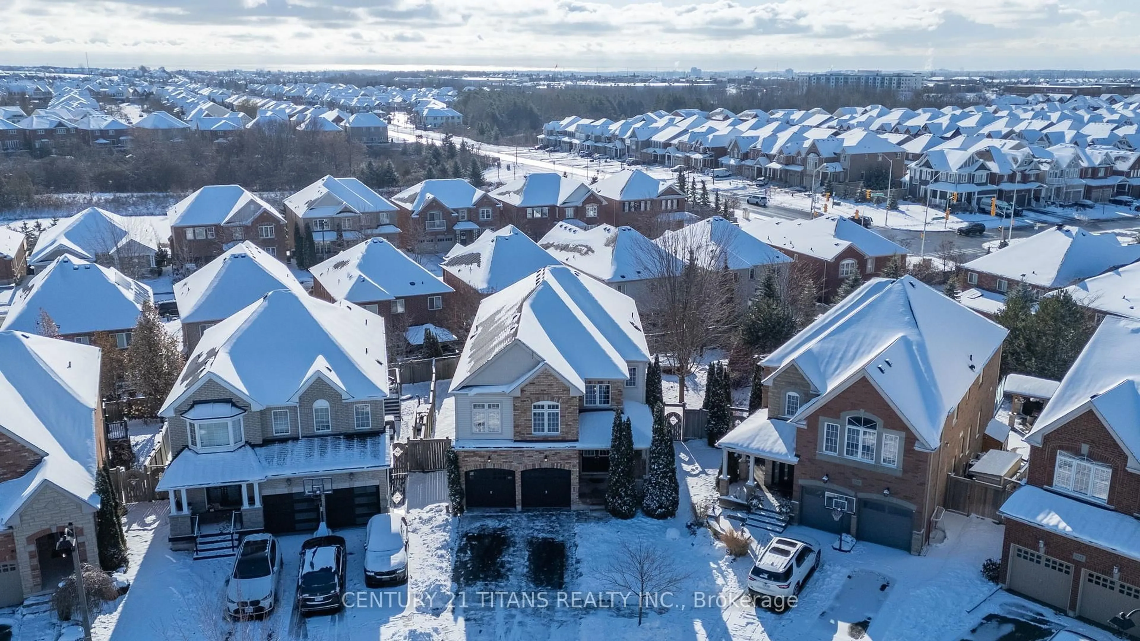 A pic from outside/outdoor area/front of a property/back of a property/a pic from drone, city buildings view from balcony for 1214 Harlstone Cres, Oshawa Ontario L1K 0J2