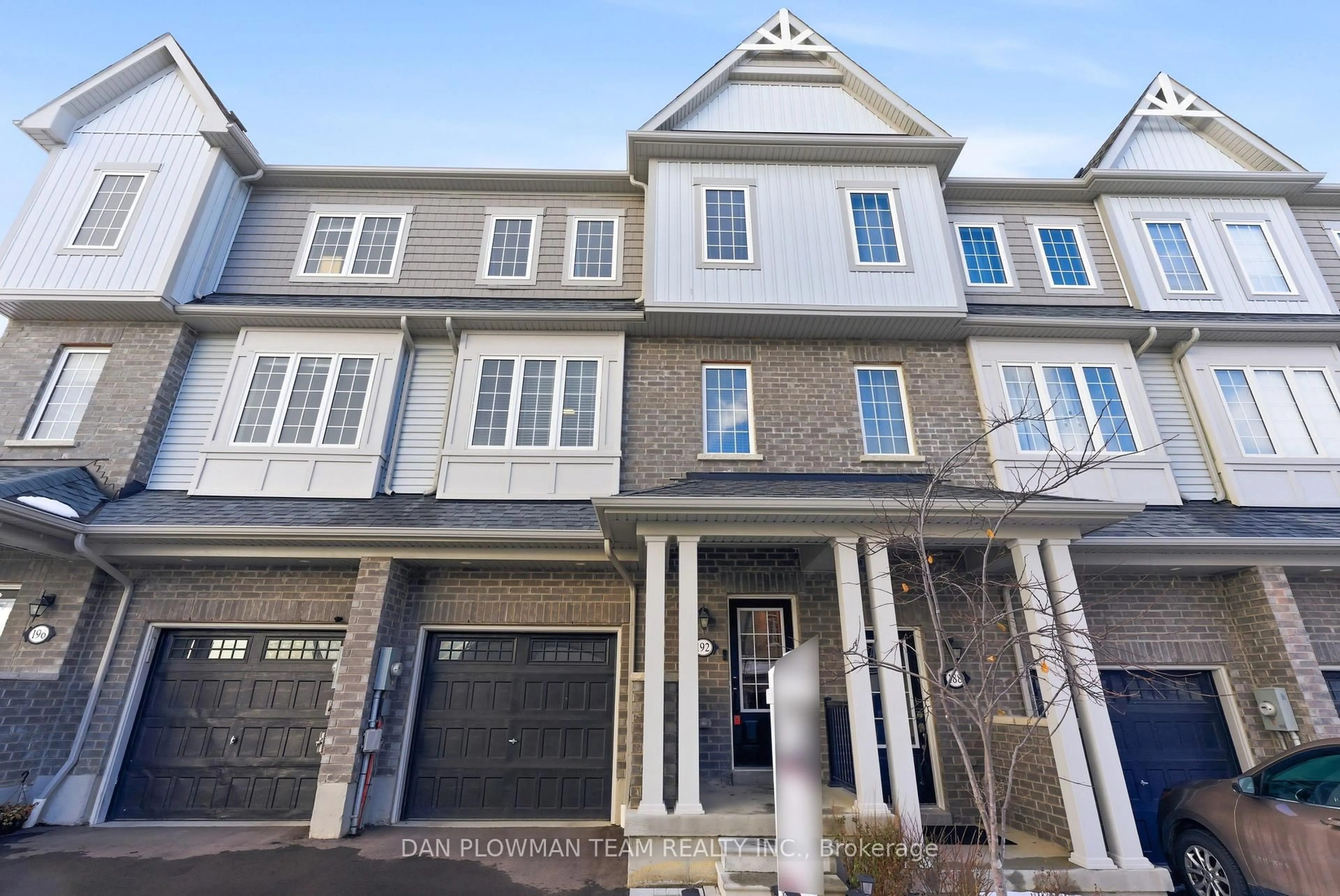 A pic from outside/outdoor area/front of a property/back of a property/a pic from drone, street for 192 Honey Crisp Lane, Clarington Ontario L1C 7H7