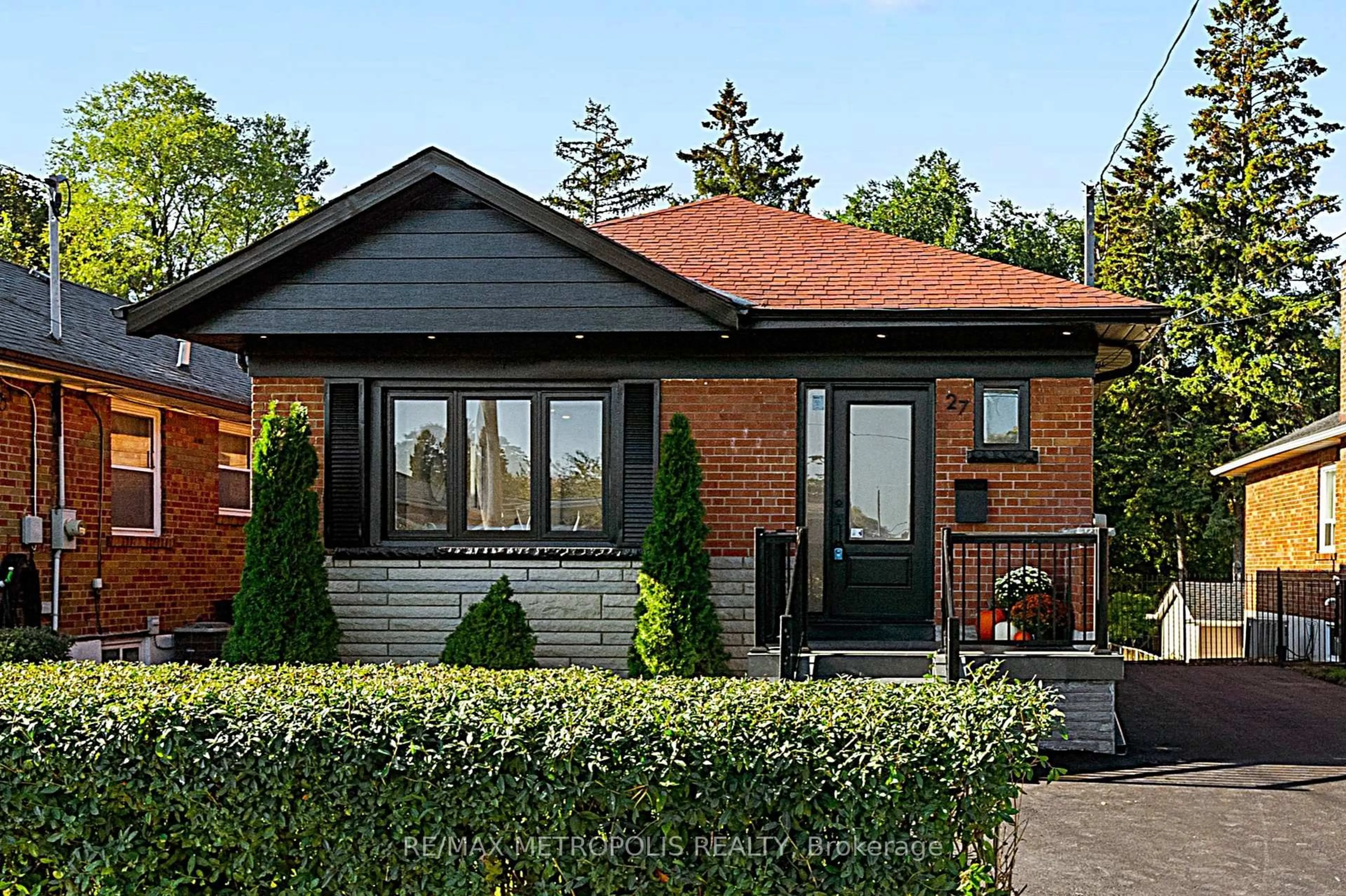 Home with brick exterior material, street for 27 Gully Dr, Toronto Ontario M1K 4W3