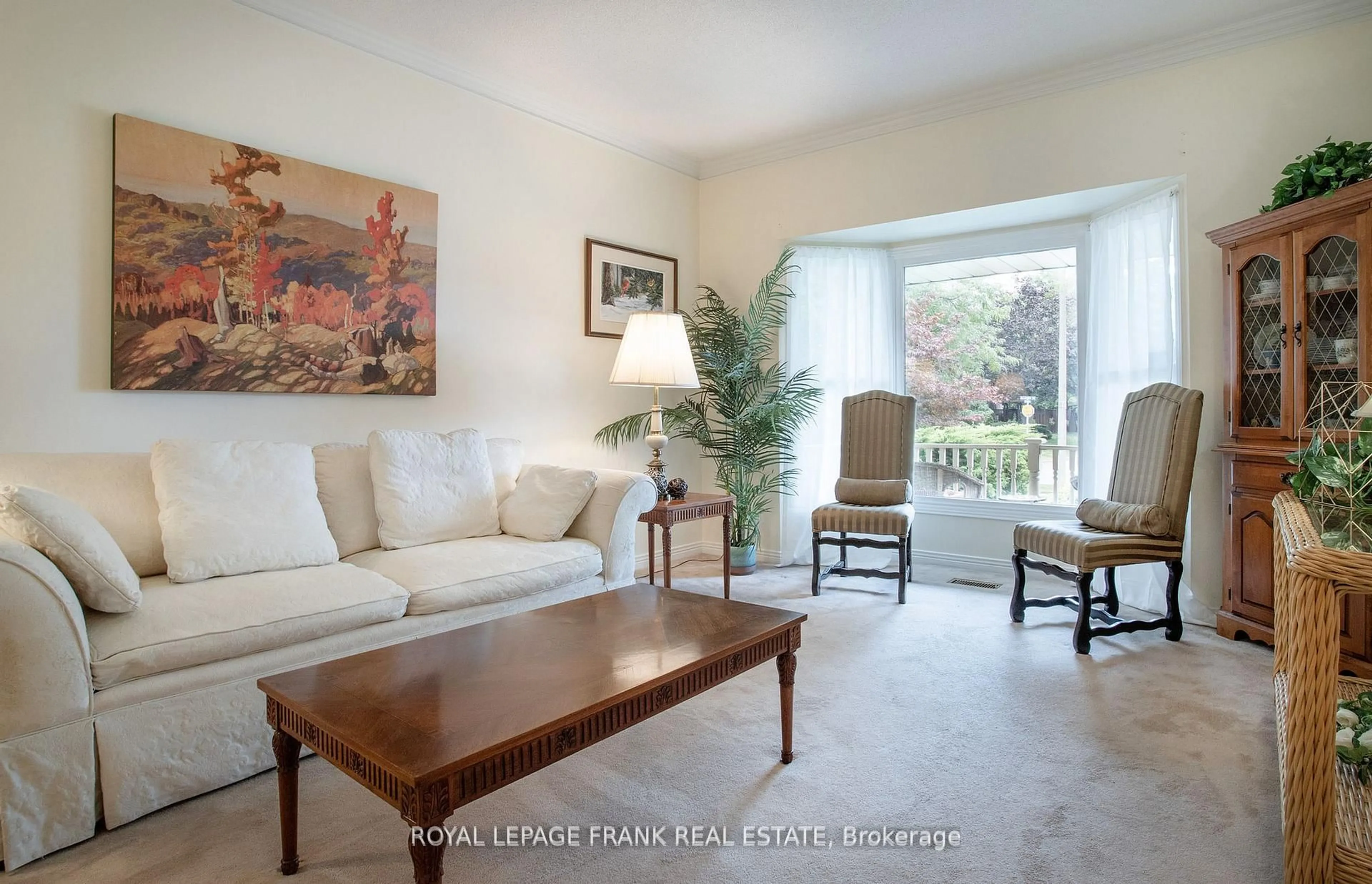 Living room with furniture, unknown for 61 Allayden Dr, Whitby Ontario L1P 1L5