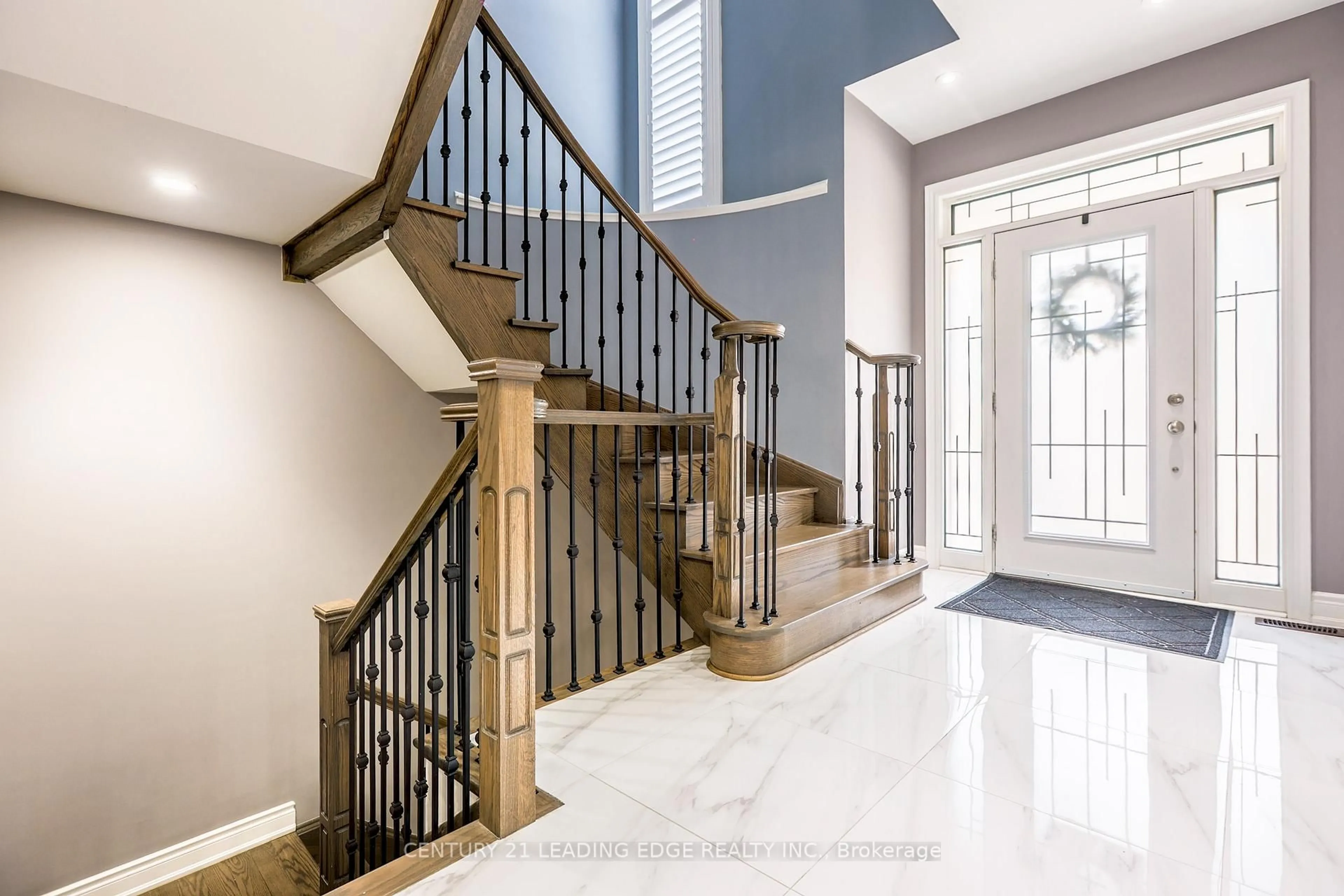 Unknown for 228 FLEETWOOD Dr, Oshawa Ontario L1K 3E7