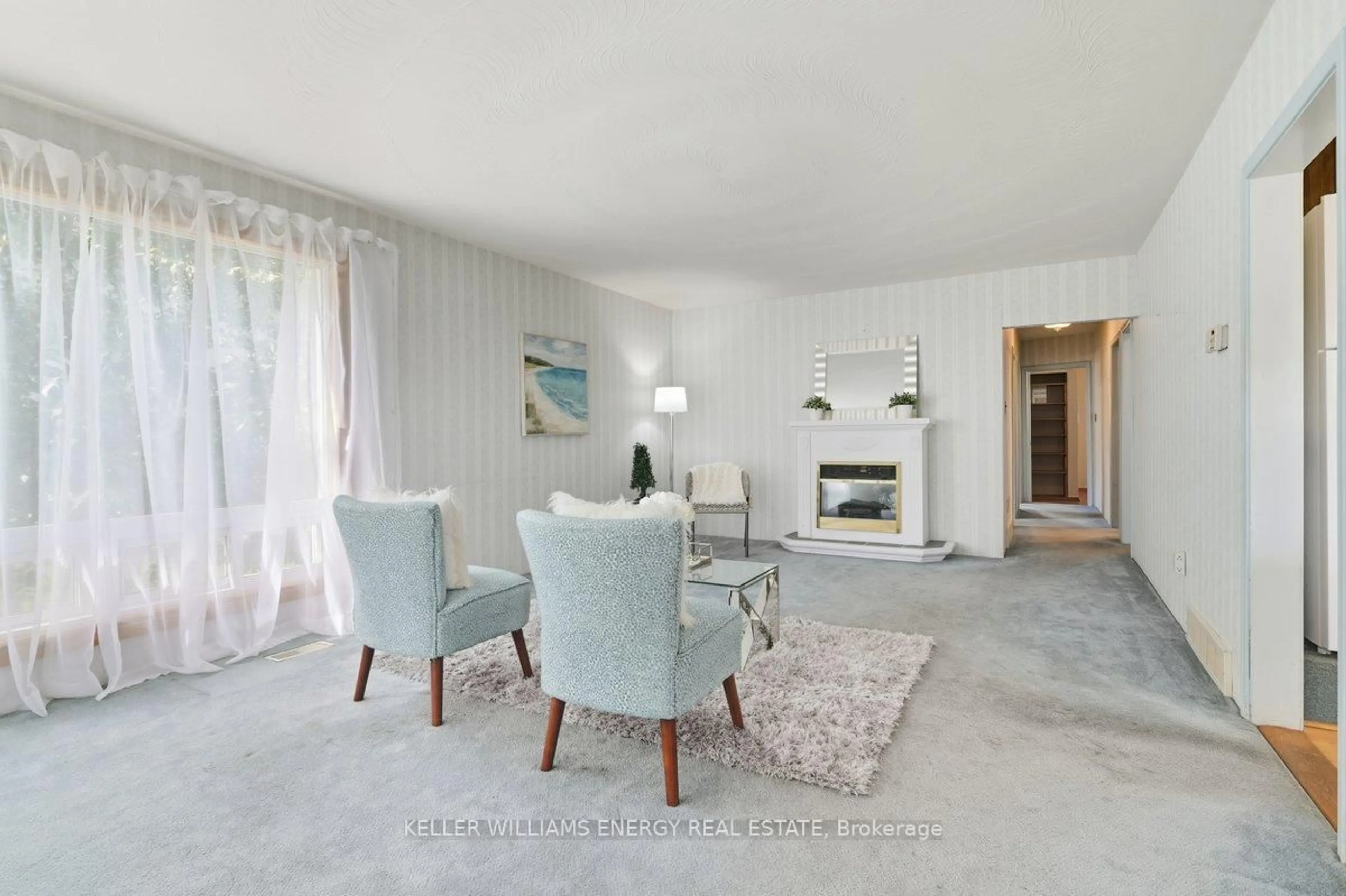 Living room with furniture, unknown for 1864 Manning Rd, Whitby Ontario L1N 3M3