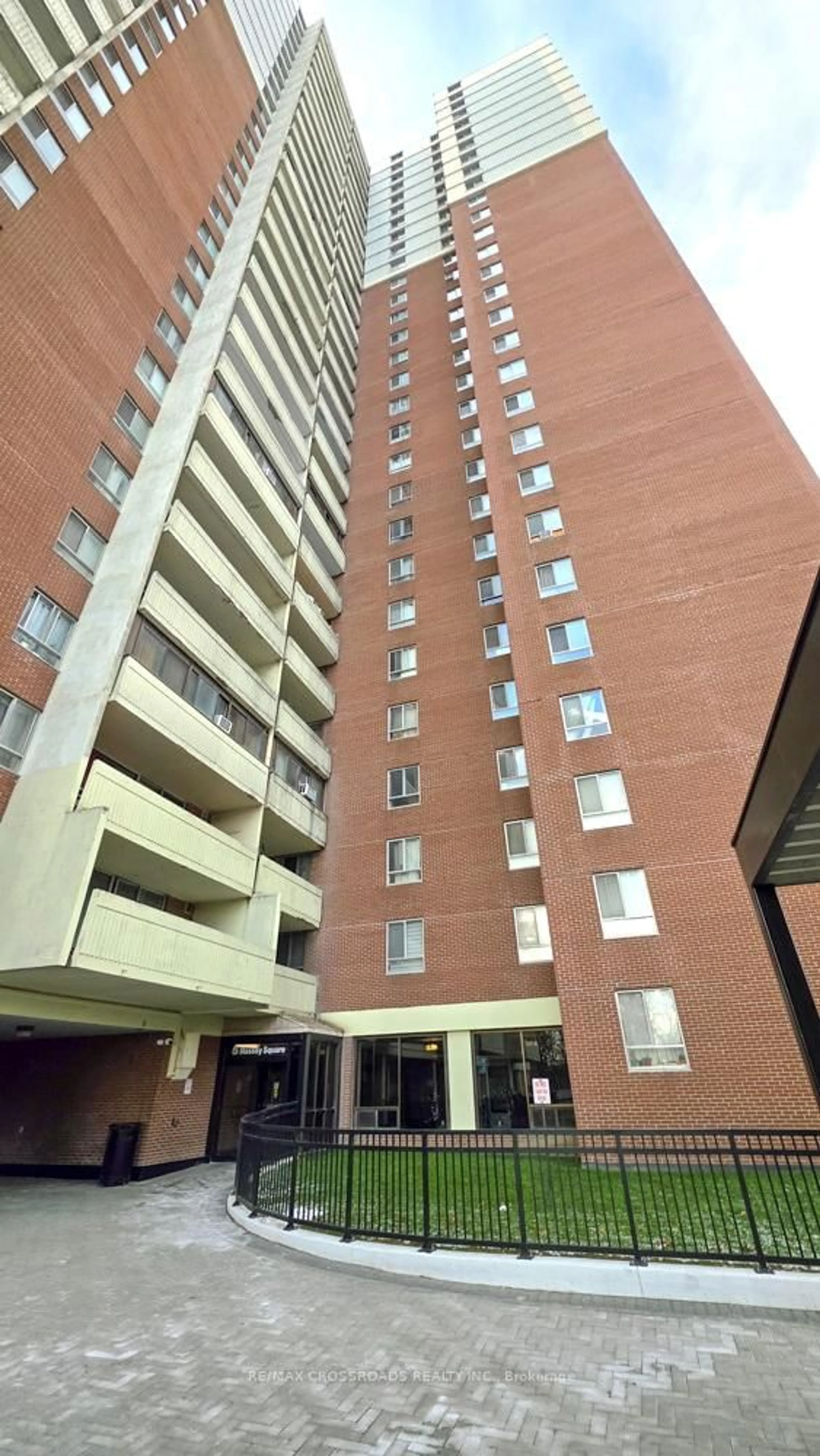 Unknown for 5 Massey Sq #2311, Toronto Ontario M4C 5L6