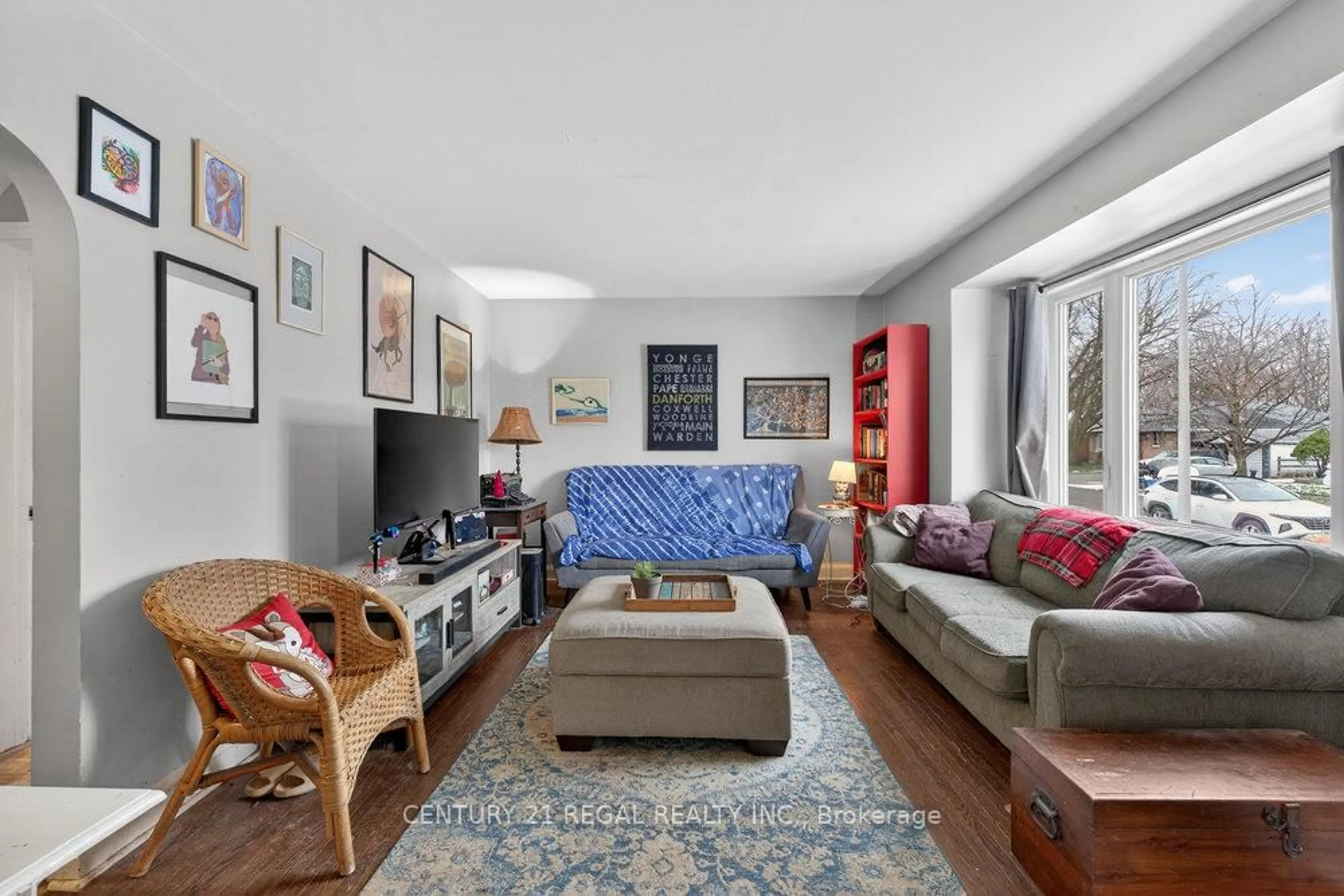 Living room with furniture, unknown for 24 Roosevelt Ave, Ajax Ontario L1S 2L2