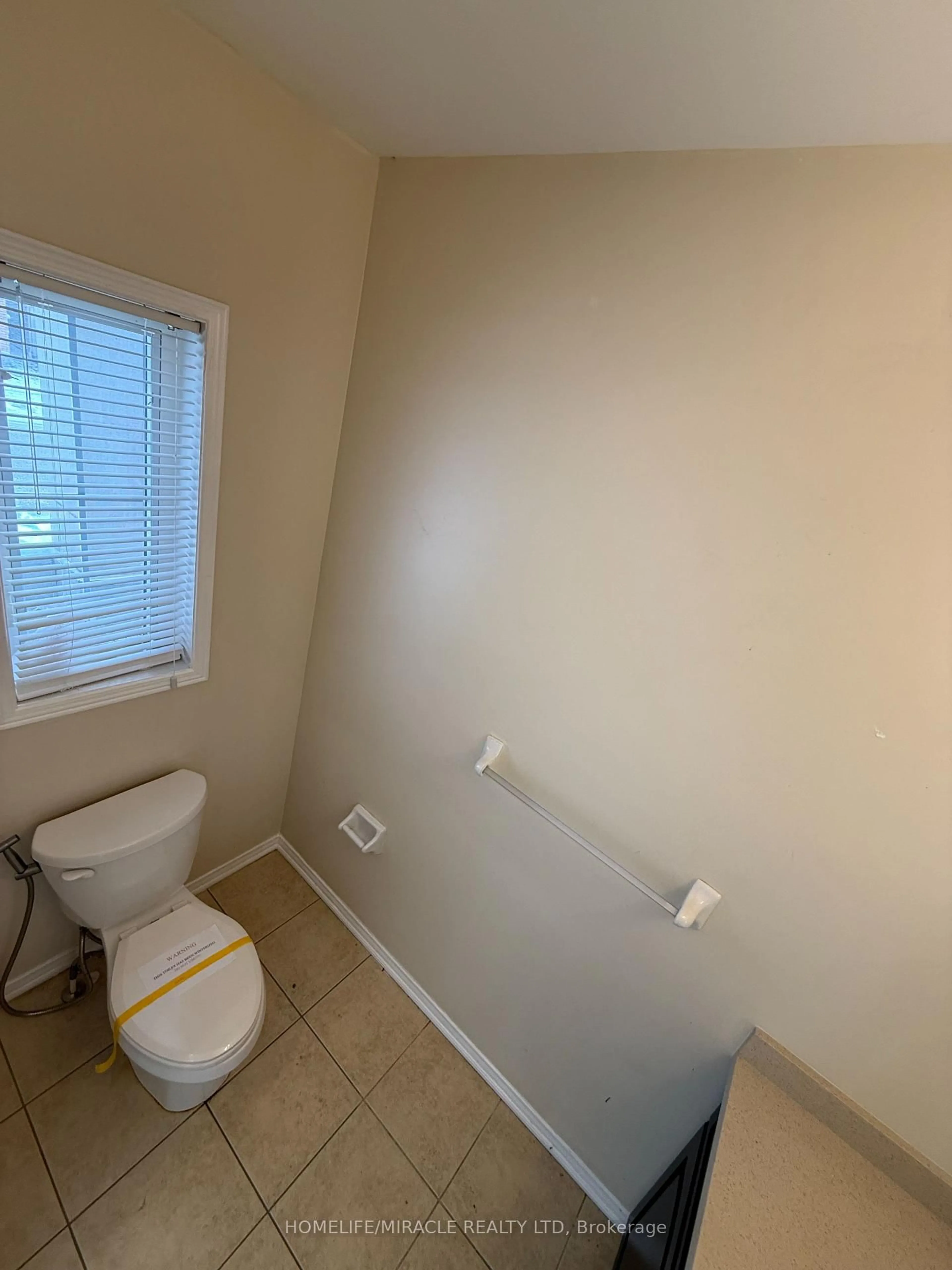 A pic of a room for 71 Seward Cres, Ajax Ontario L1Z 2B9