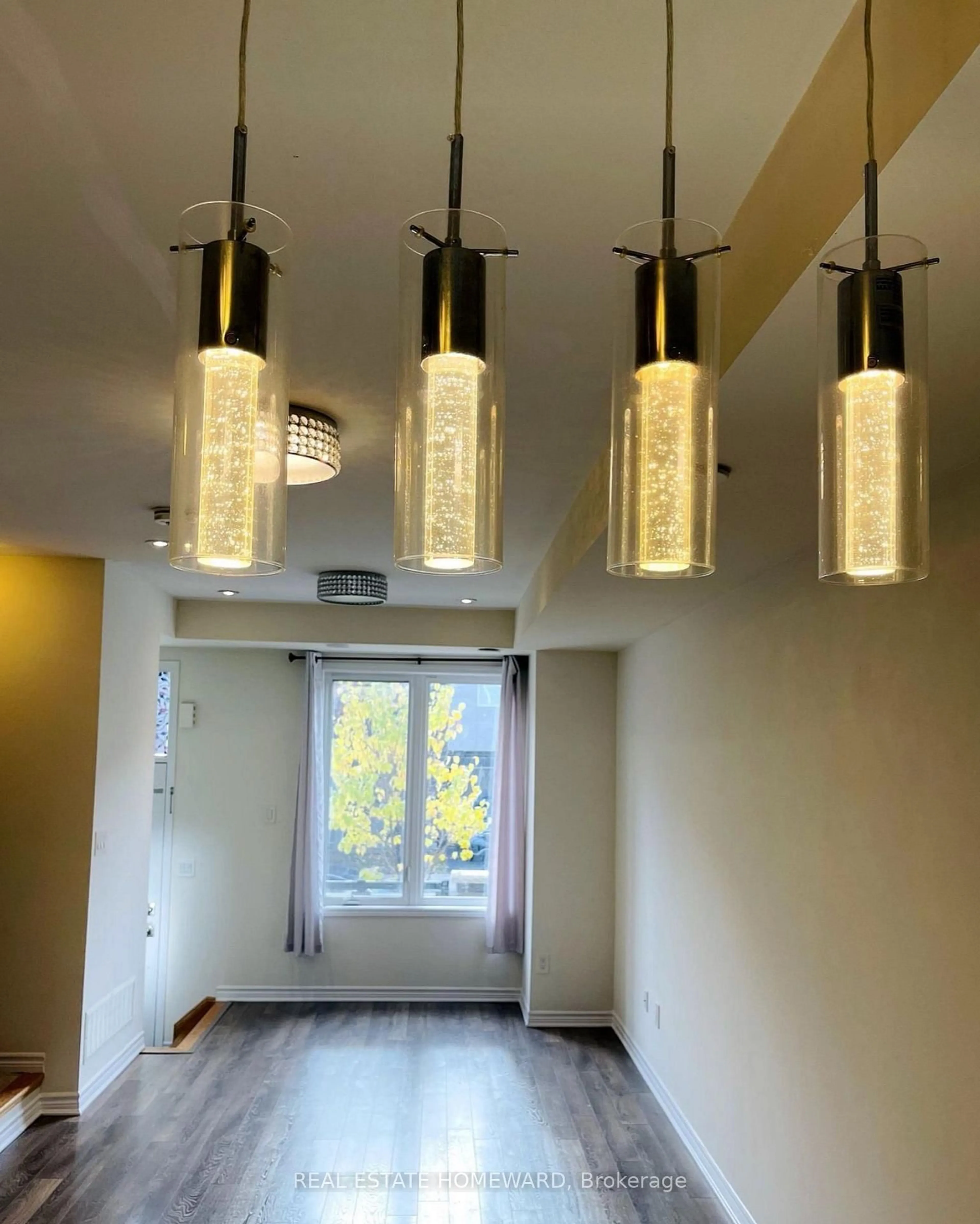 Indoor entryway for 45 Heron Park Pl #11, Toronto Ontario M1E 0B8