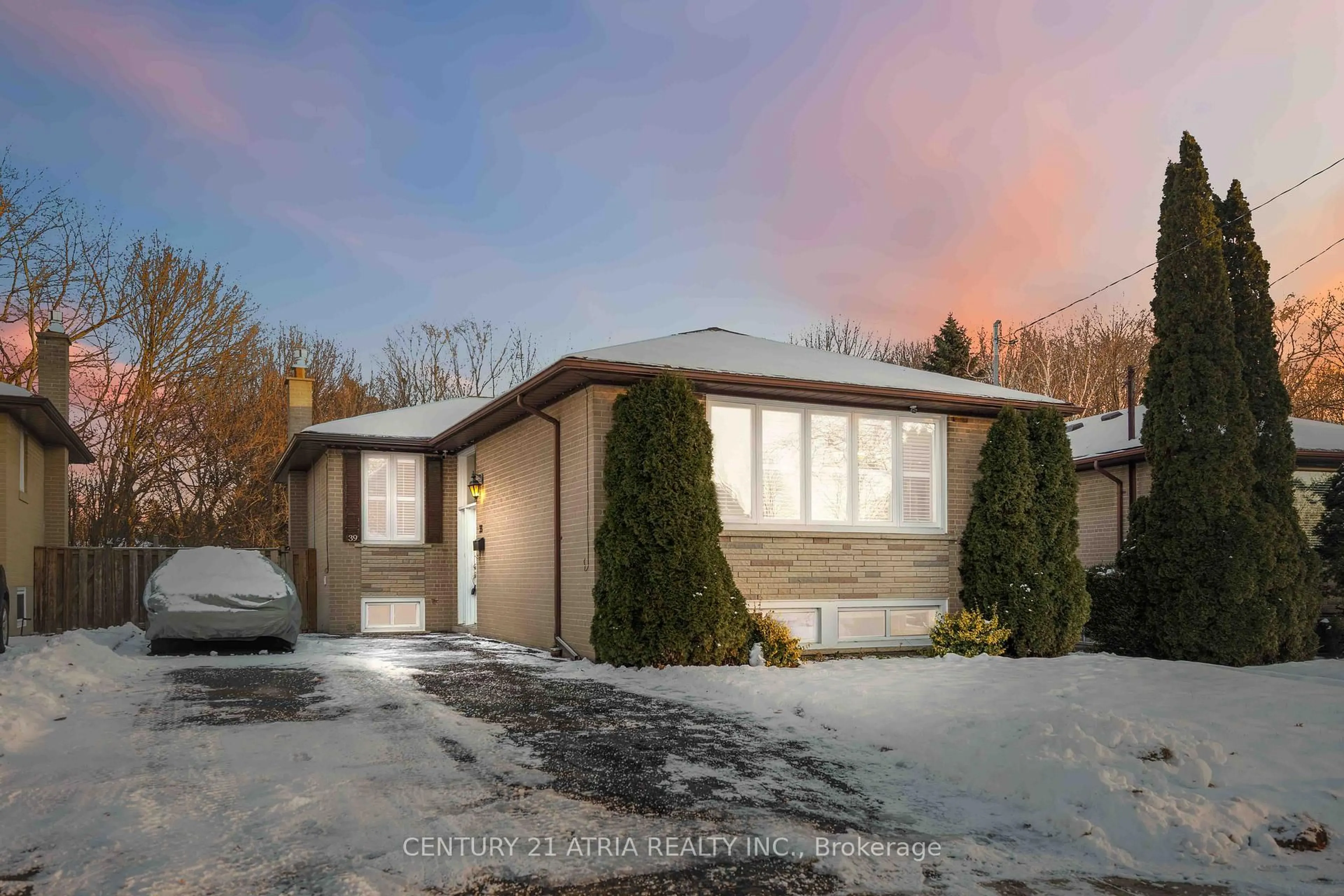 Unknown for 33 Amberdale Dr, Toronto Ontario M1P 4B9