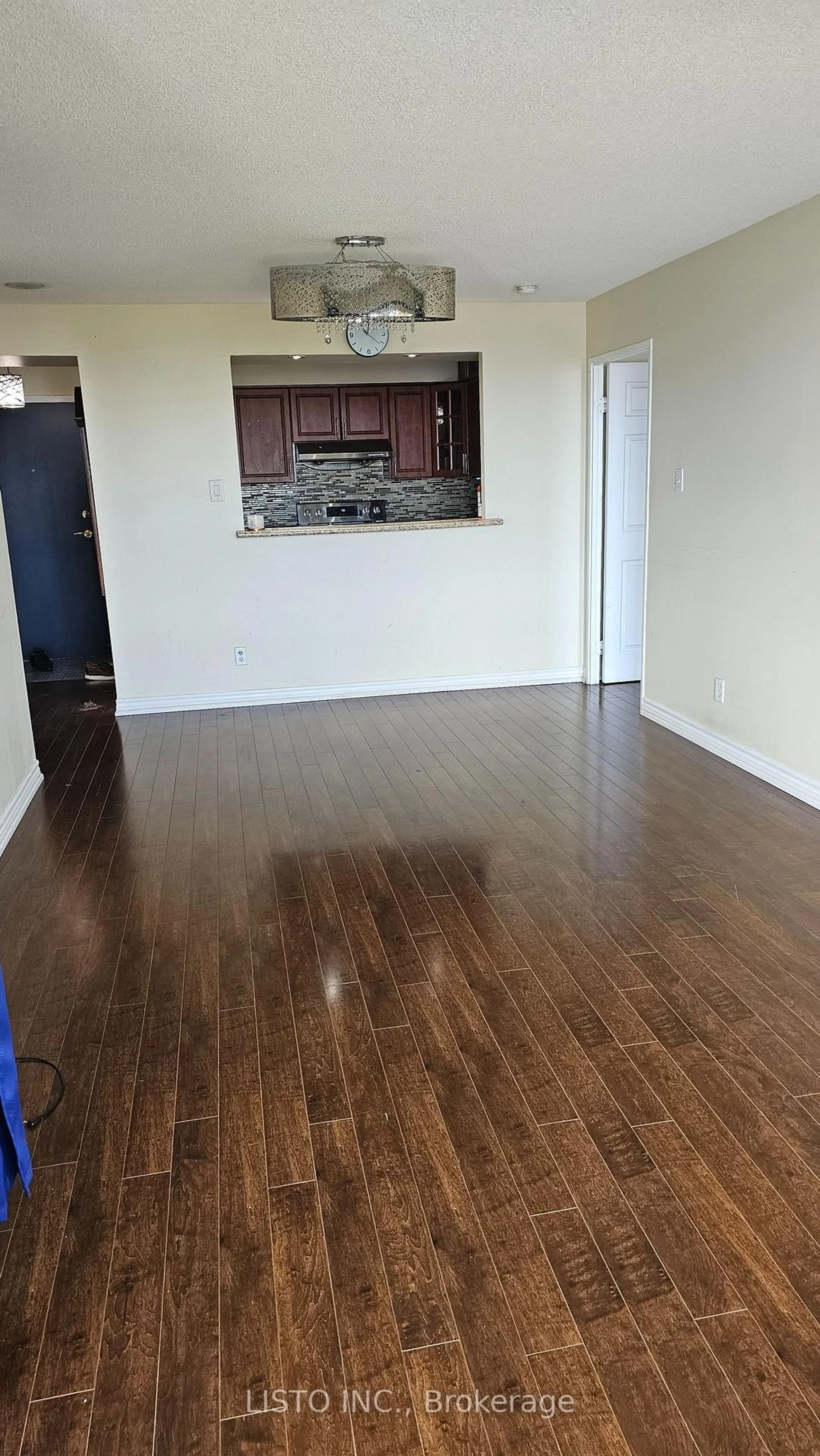 A pic of a room for 330 Mccowan Rd #606, Toronto Ontario M1J 3N3