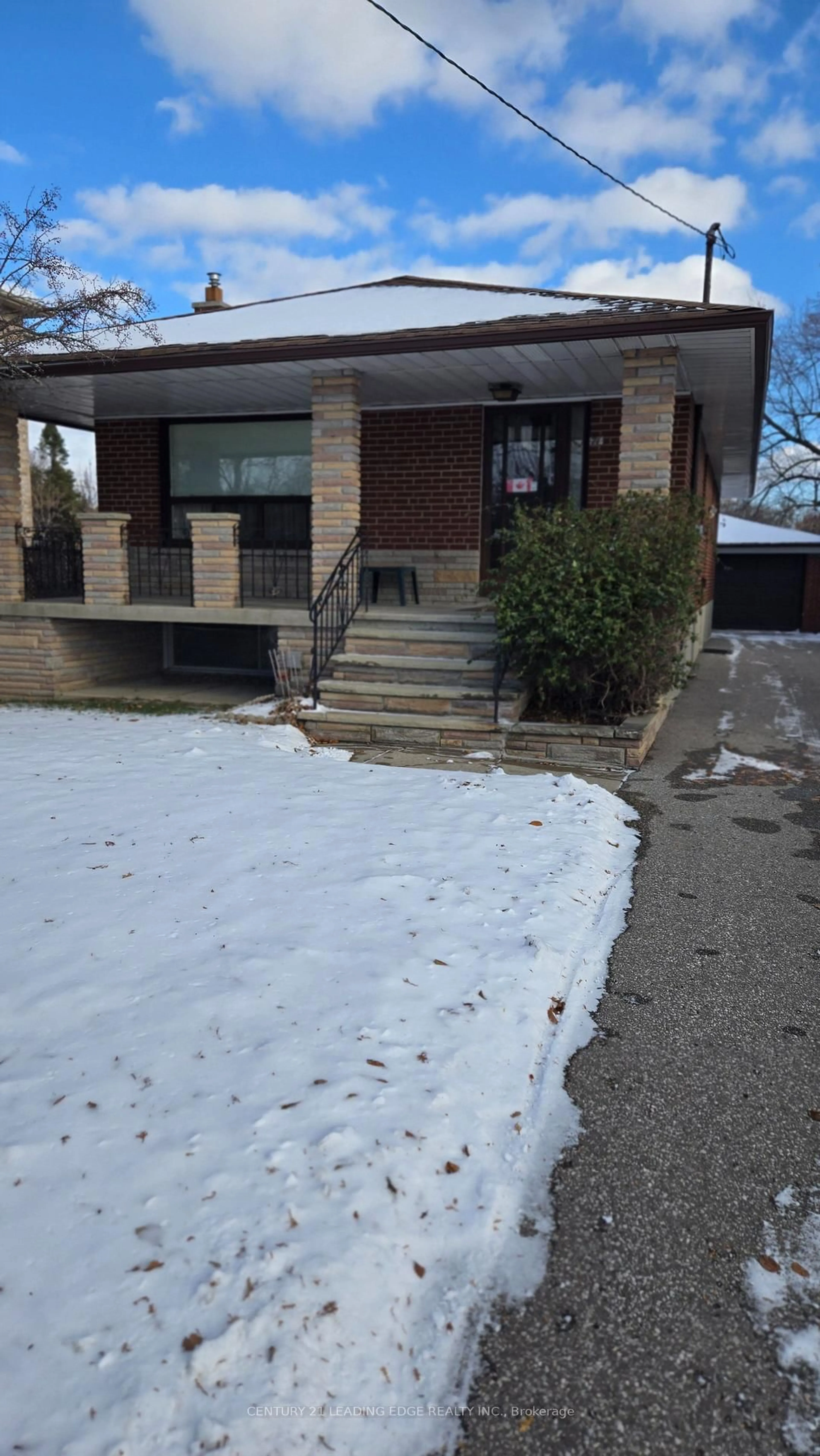 Home with brick exterior material, street for 71 GOODERHAM Dr, Toronto Ontario M1R 3G6