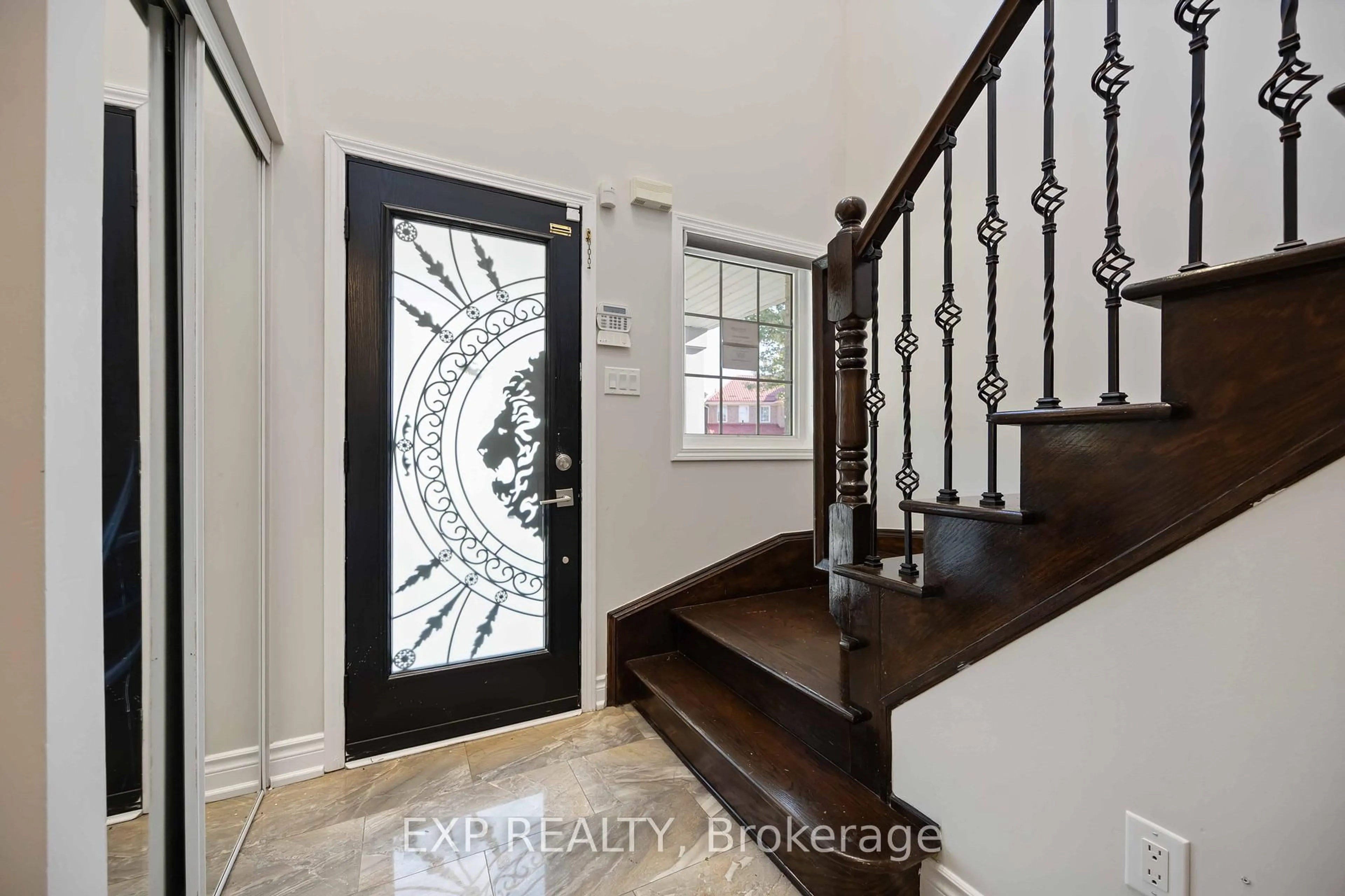 Indoor entryway for 26 Salamander St, Toronto Ontario M1X 1Y9