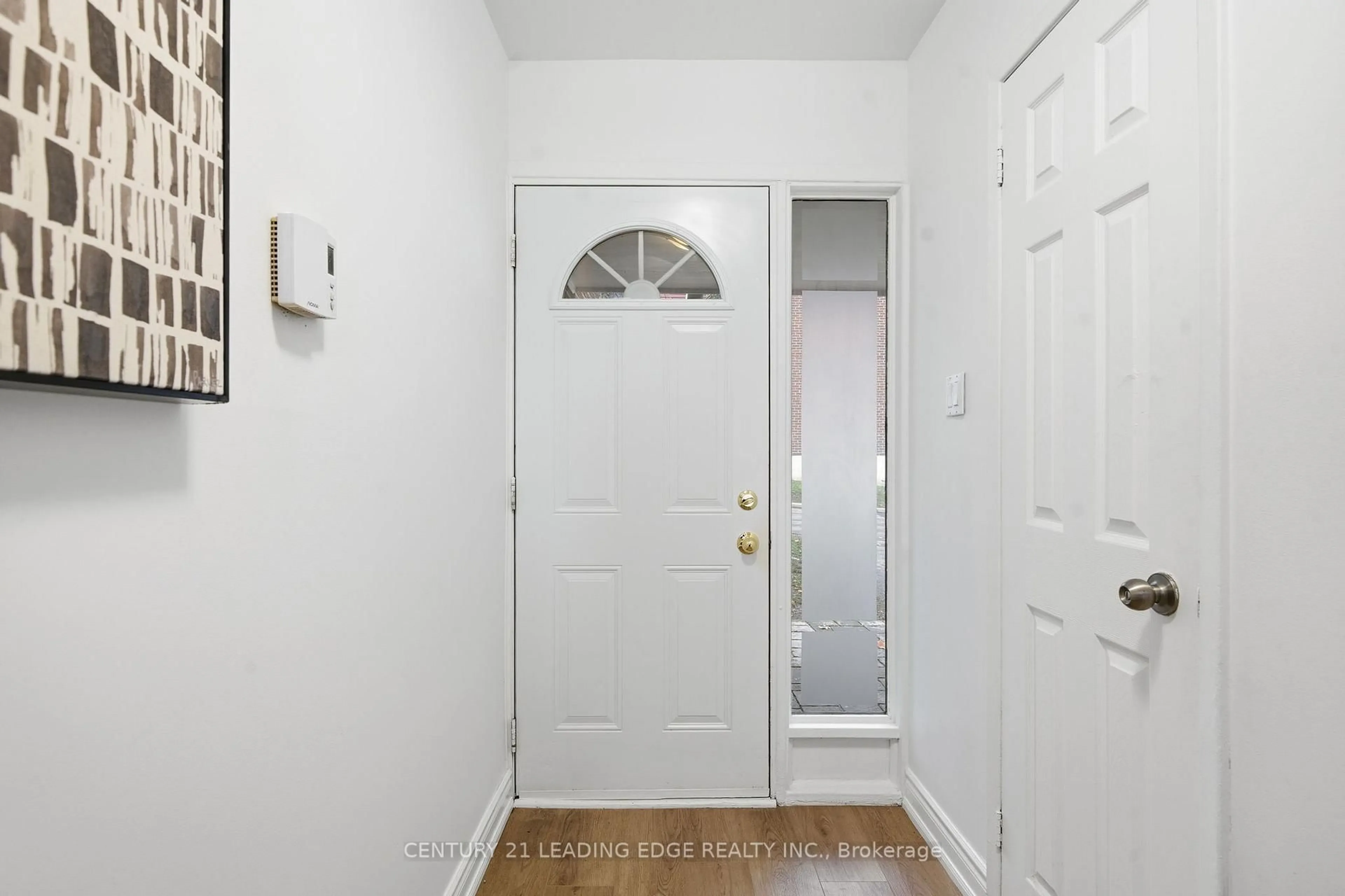 Indoor entryway for 1310 Fieldlight Blvd #2, Pickering Ontario L1V 2Y8