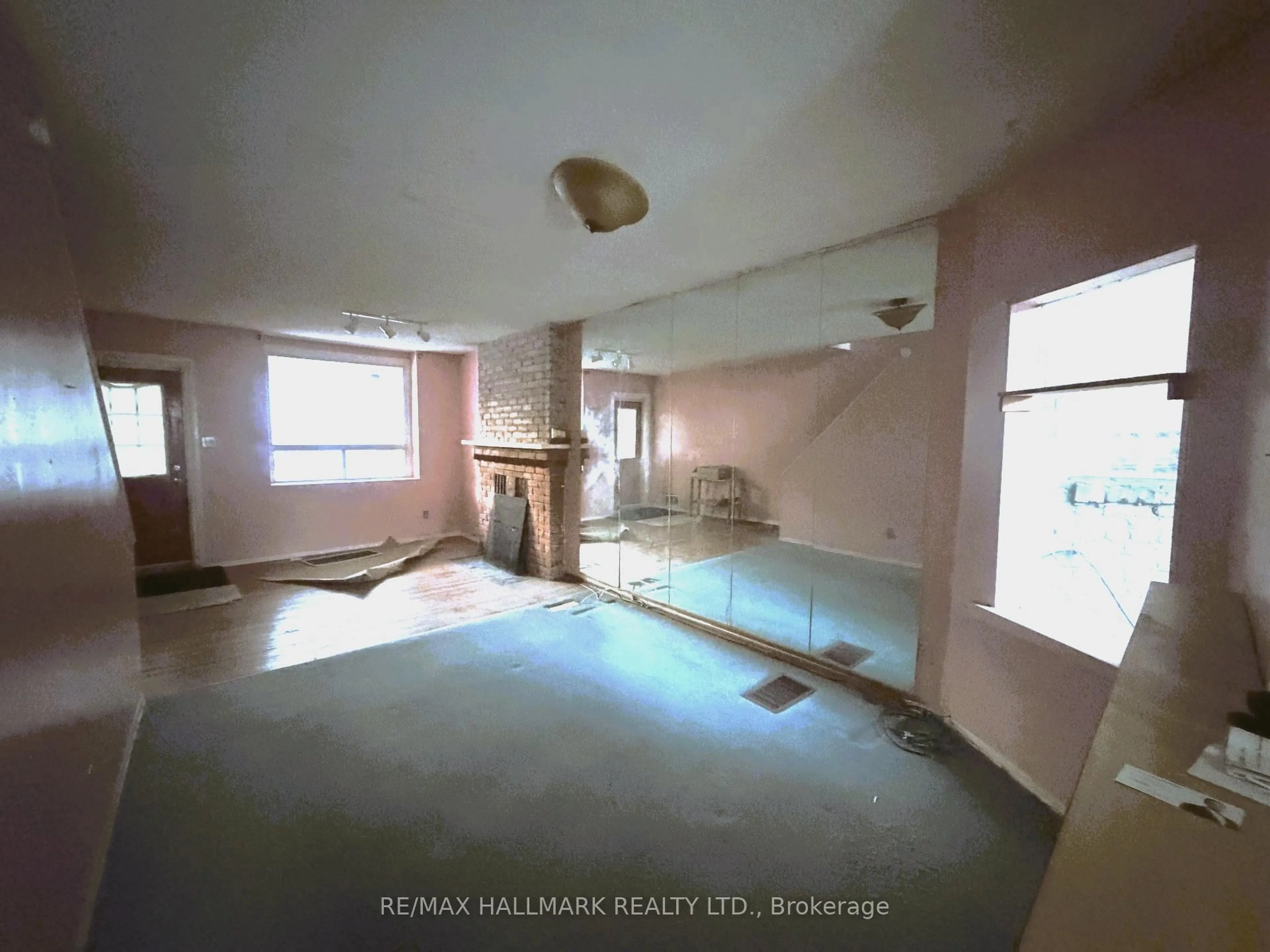 A pic of a room for 27 Bellhaven Rd, Toronto Ontario M4L 3J4