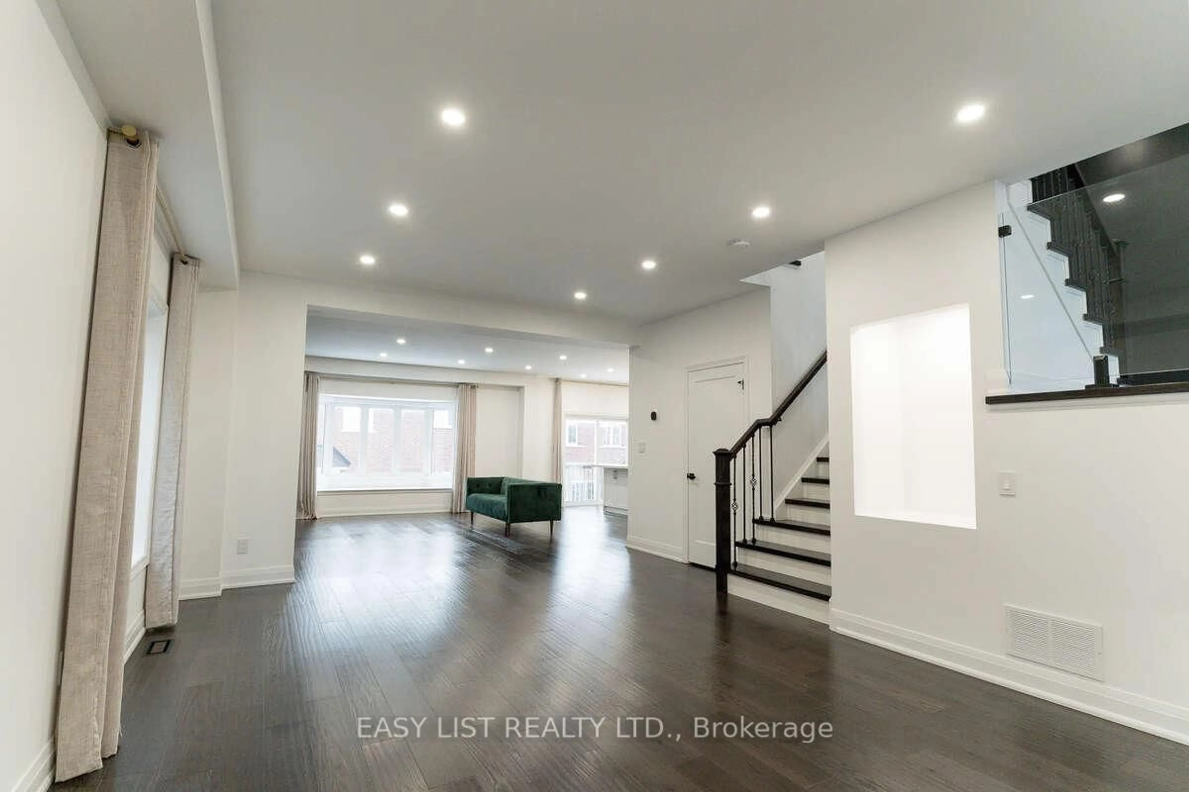 Unknown for 3 Halliday St, Ajax Ontario L1Z 0N3