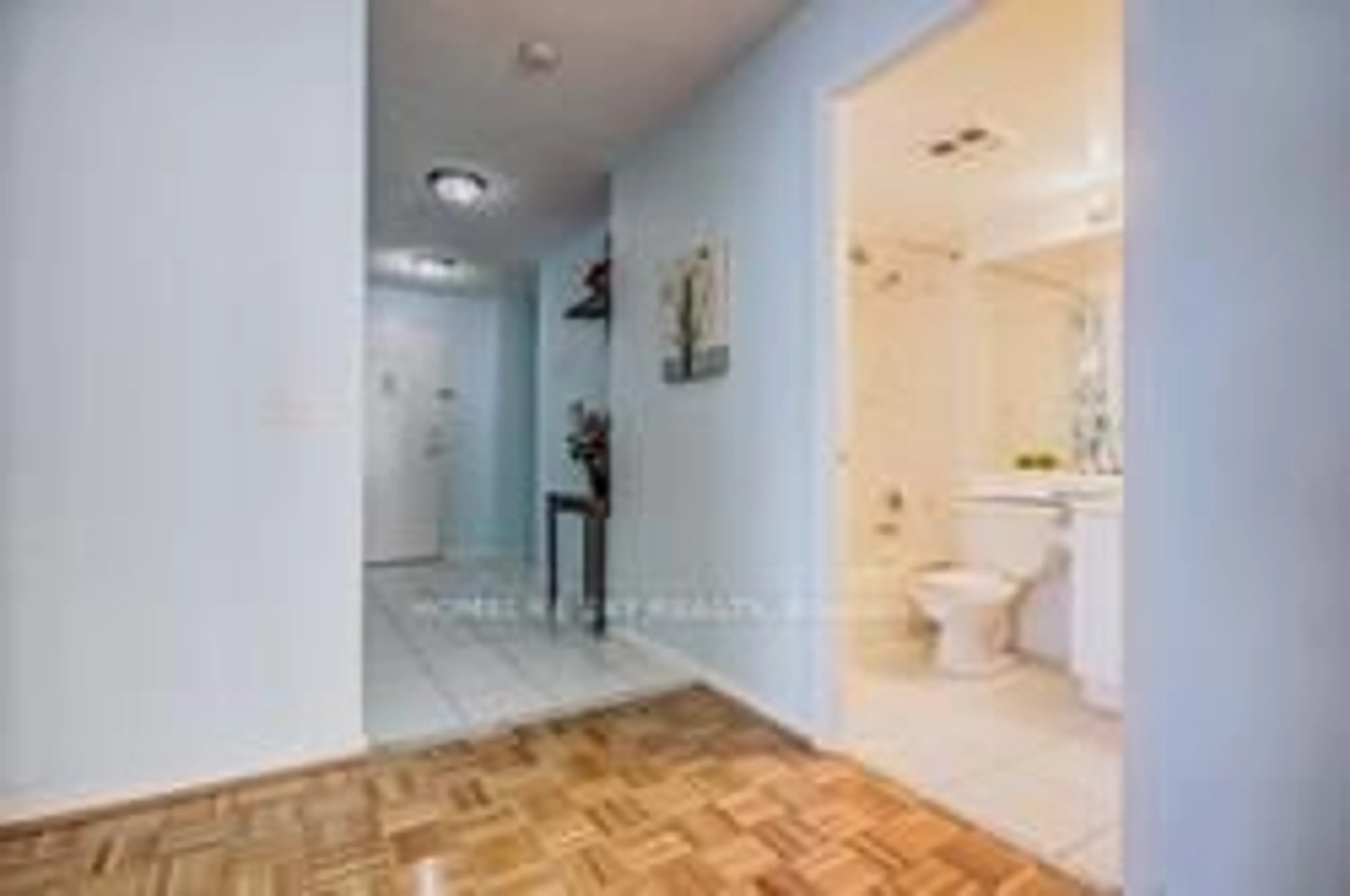 Unknown for 2628 Mccowan Rd #811, Toronto Ontario M1S 5J8