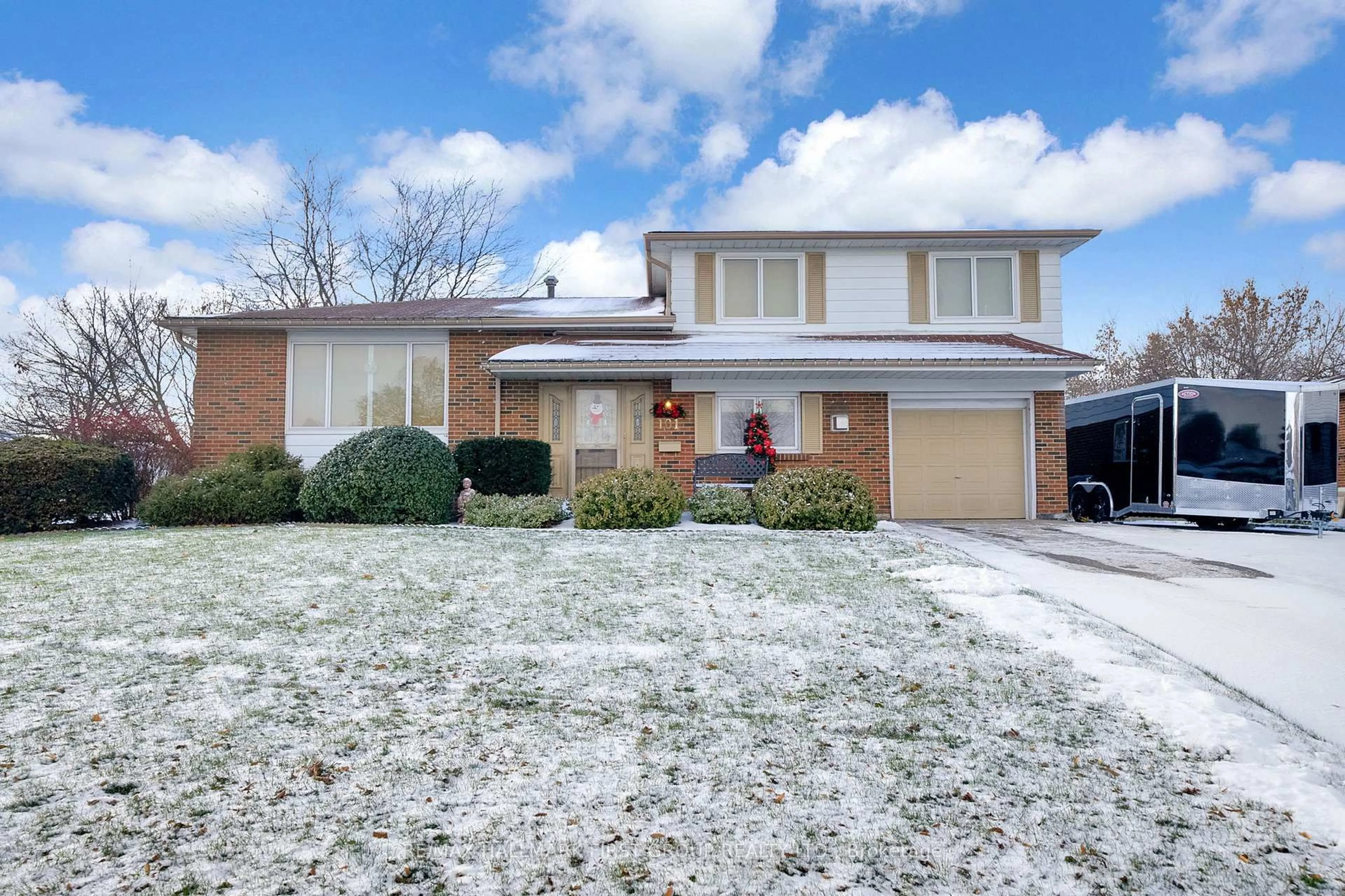 Unknown for 101 Dreyer Dr, Ajax Ontario L1S 1J3