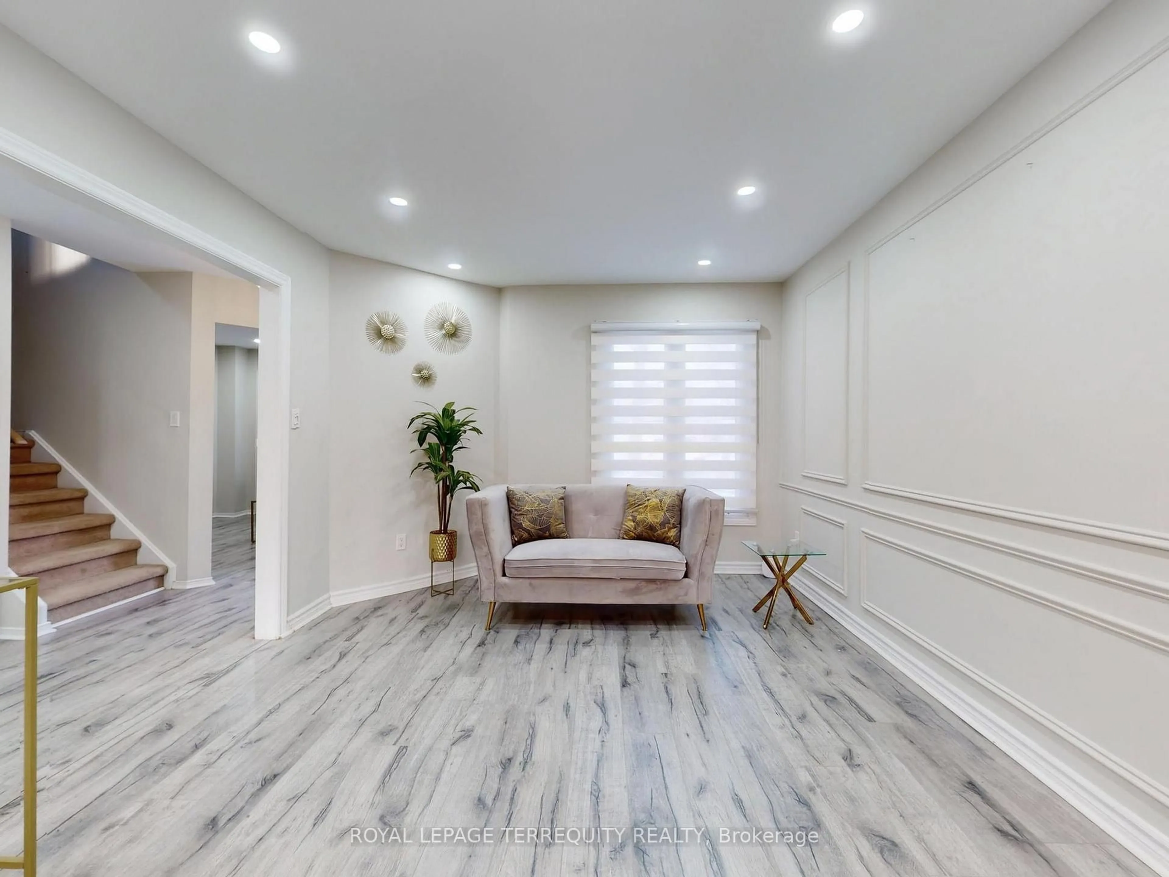 Unknown for 52 Dobson Dr, Ajax Ontario L1S 5E9