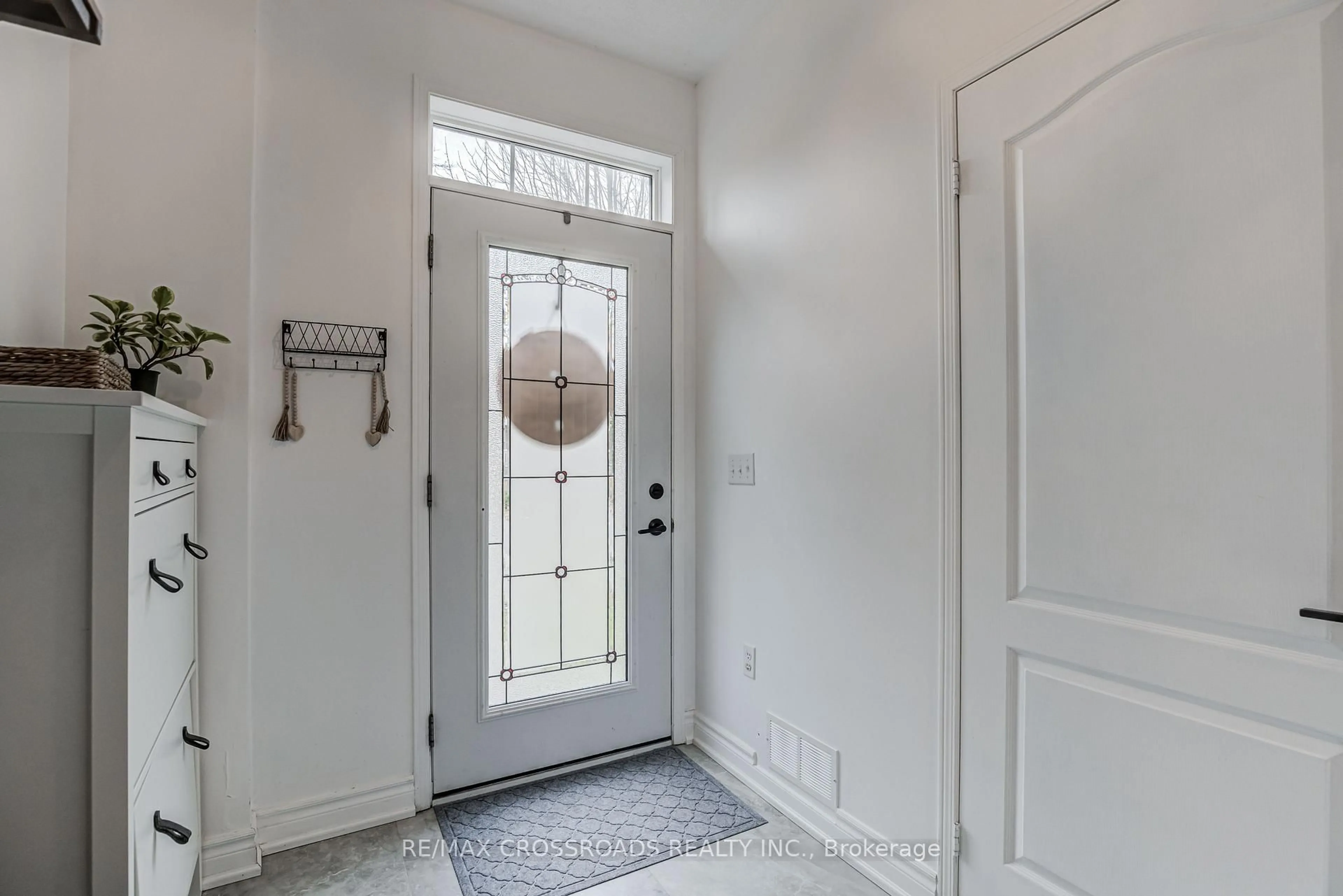 Indoor entryway for 47 Port Union Rd, Toronto Ontario M1C 5J2