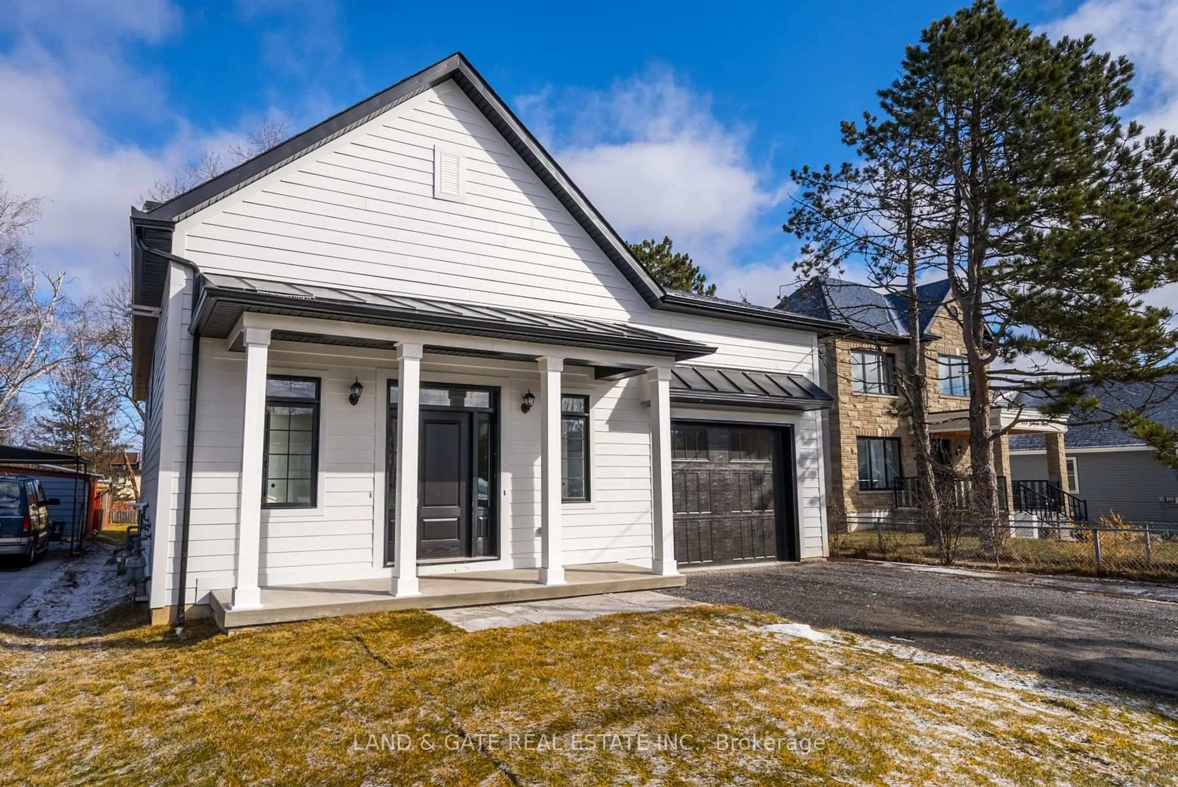 Home with brick exterior material, street for 127 Gibbons St, Oshawa Ontario L1J 4Y1