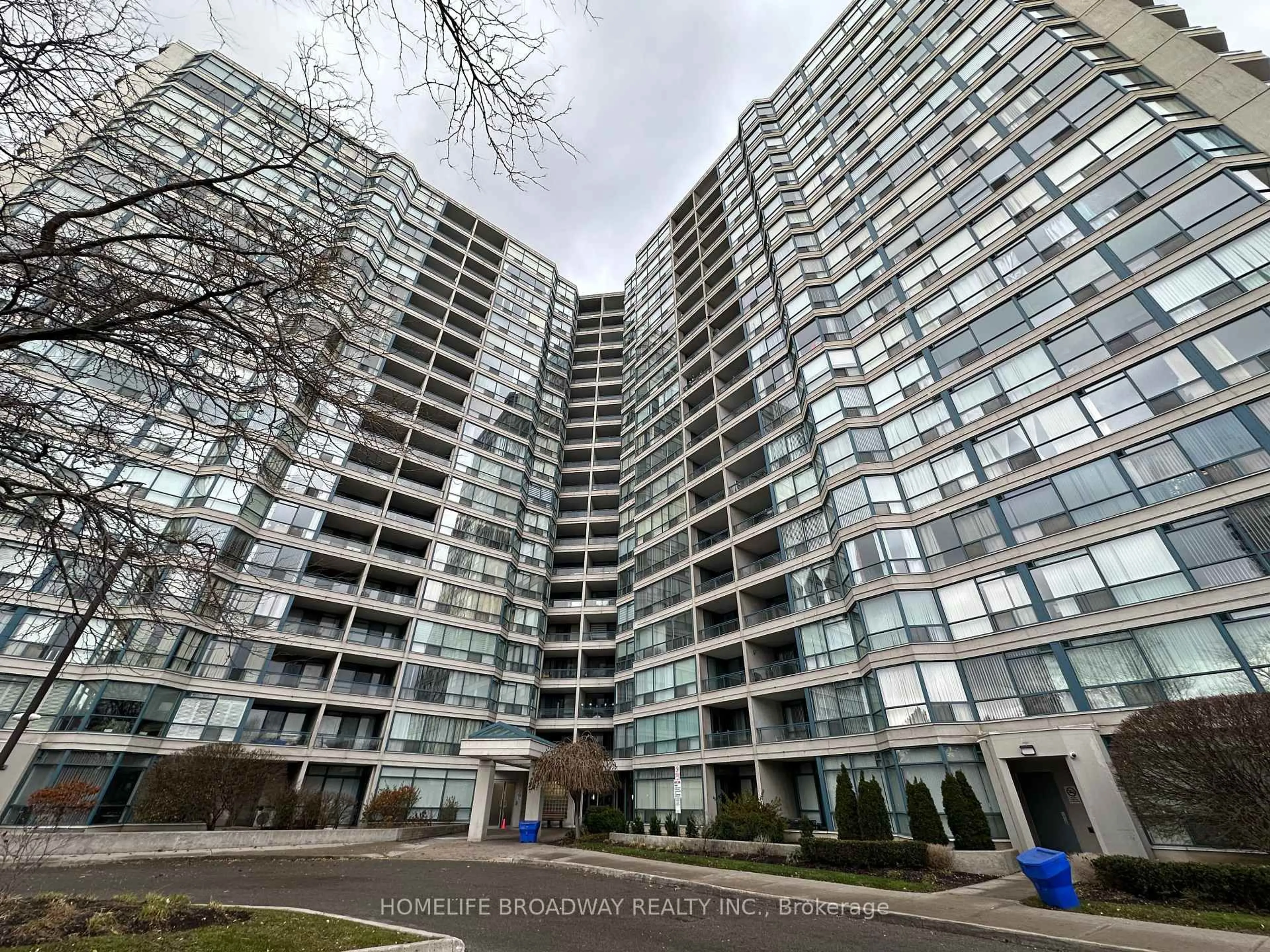 A pic from outside/outdoor area/front of a property/back of a property/a pic from drone, unknown for 4725 Sheppard Ave #814, Toronto Ontario M1S 5B2