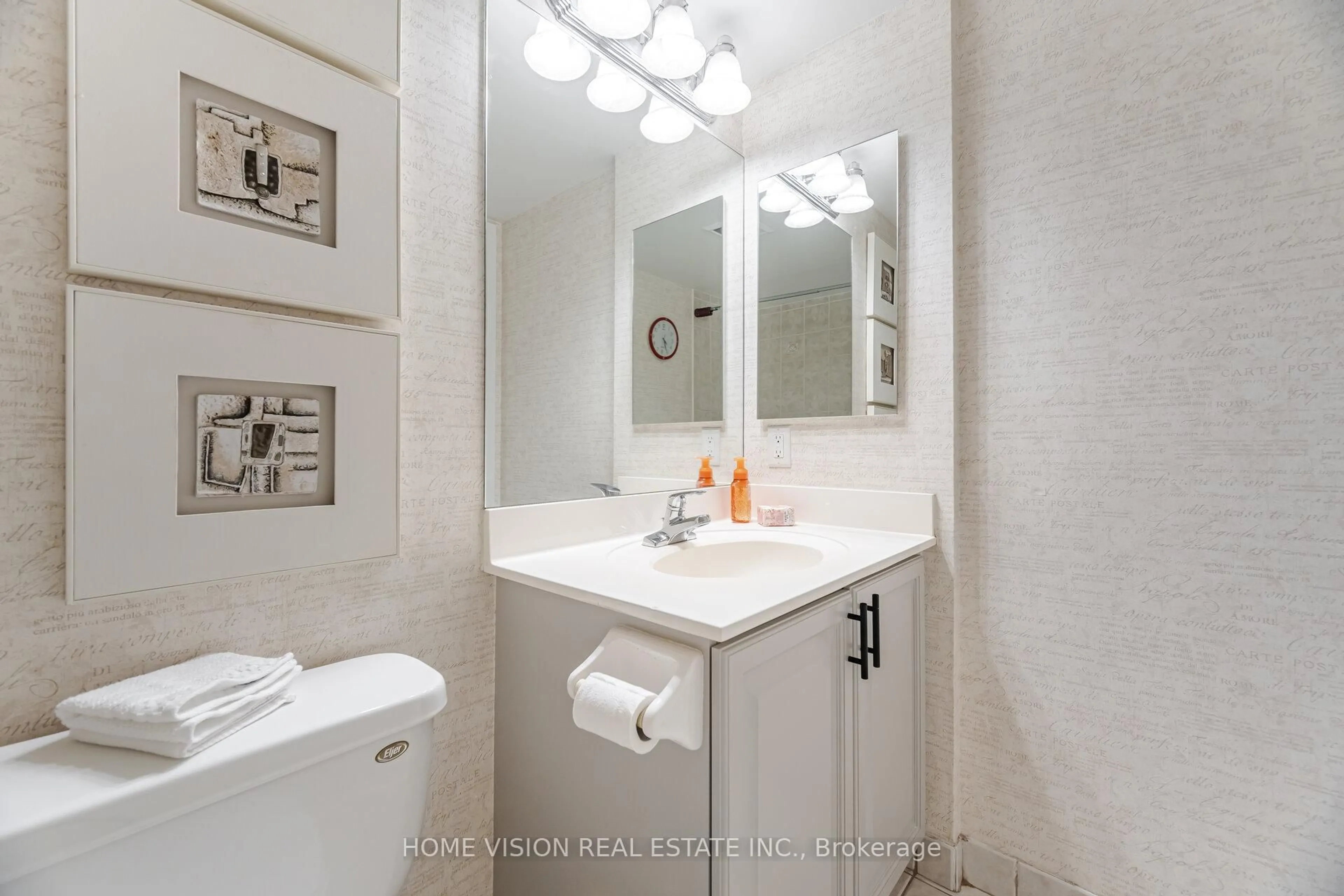 Standard bathroom, ceramic/tile floor for 61 Town Centre Crt #2006, Toronto Ontario M1P 5C5