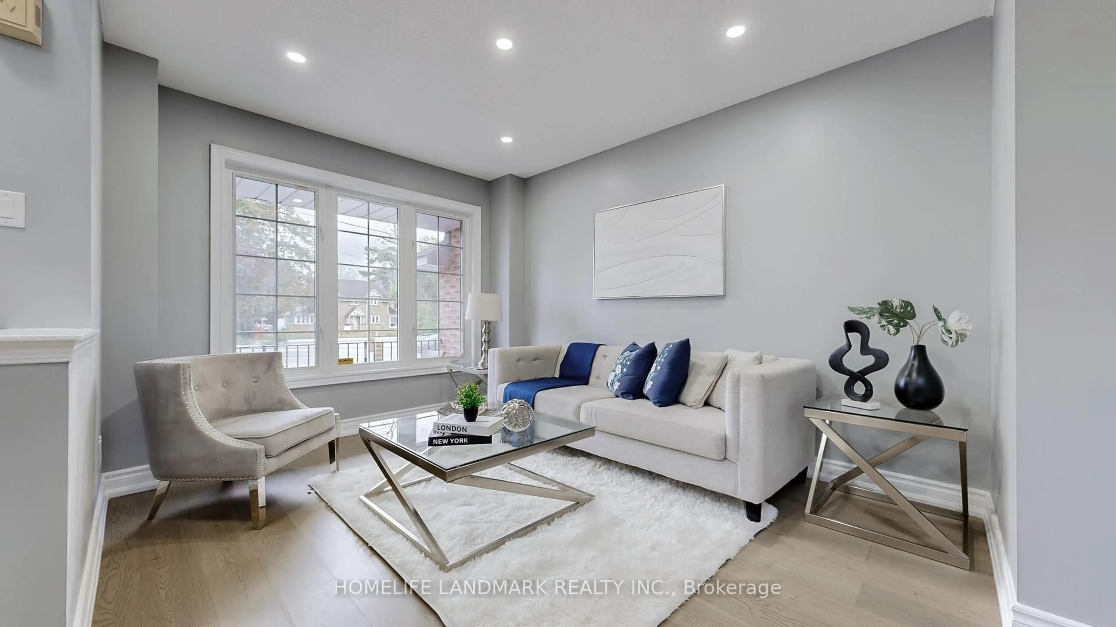 Living room with furniture, unknown for 942 Port Union Rd, Toronto Ontario M1C 2L9