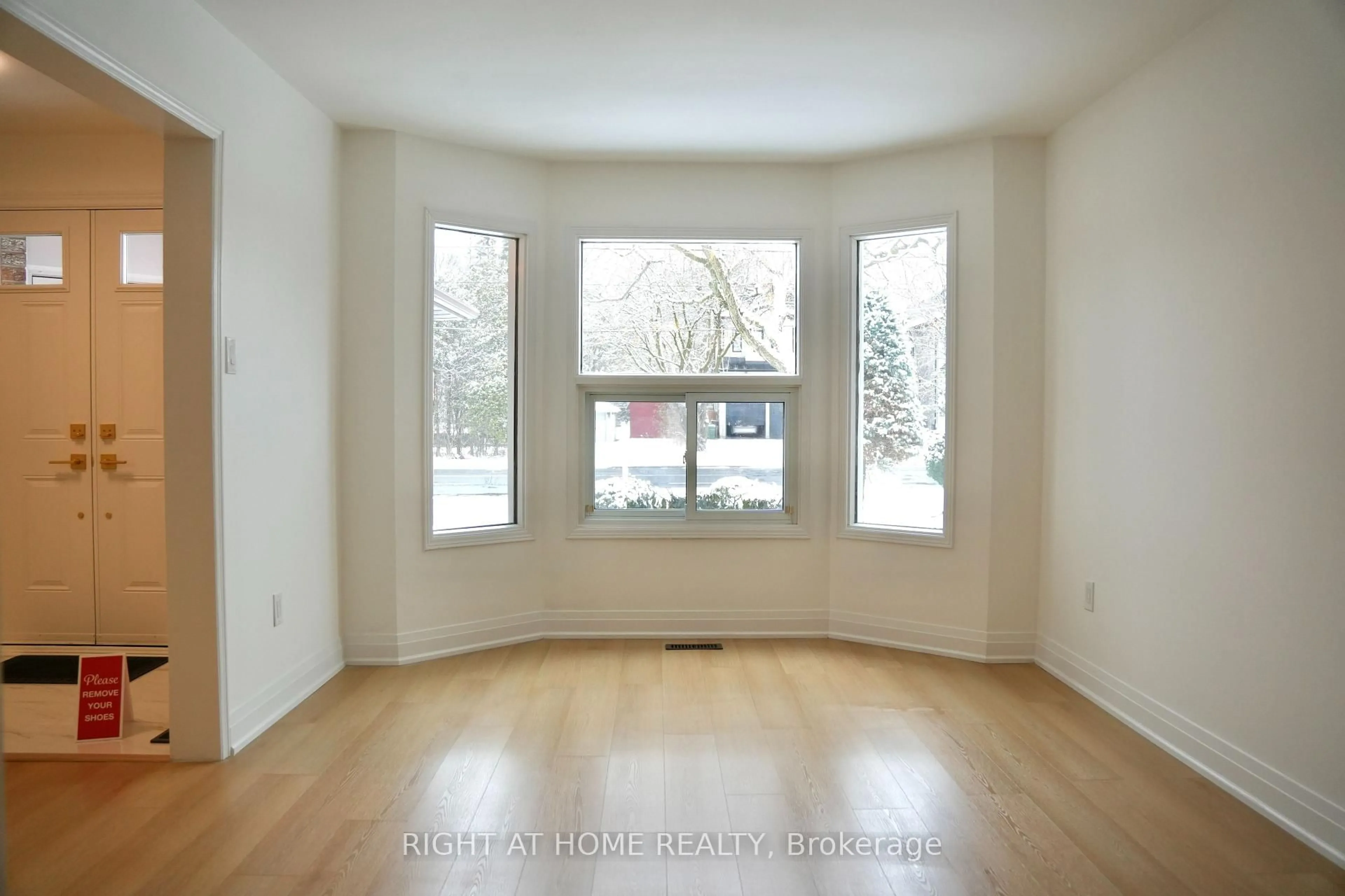 A pic of a room for 3700 Ellesmere Rd, Toronto Ontario M1C 1H6